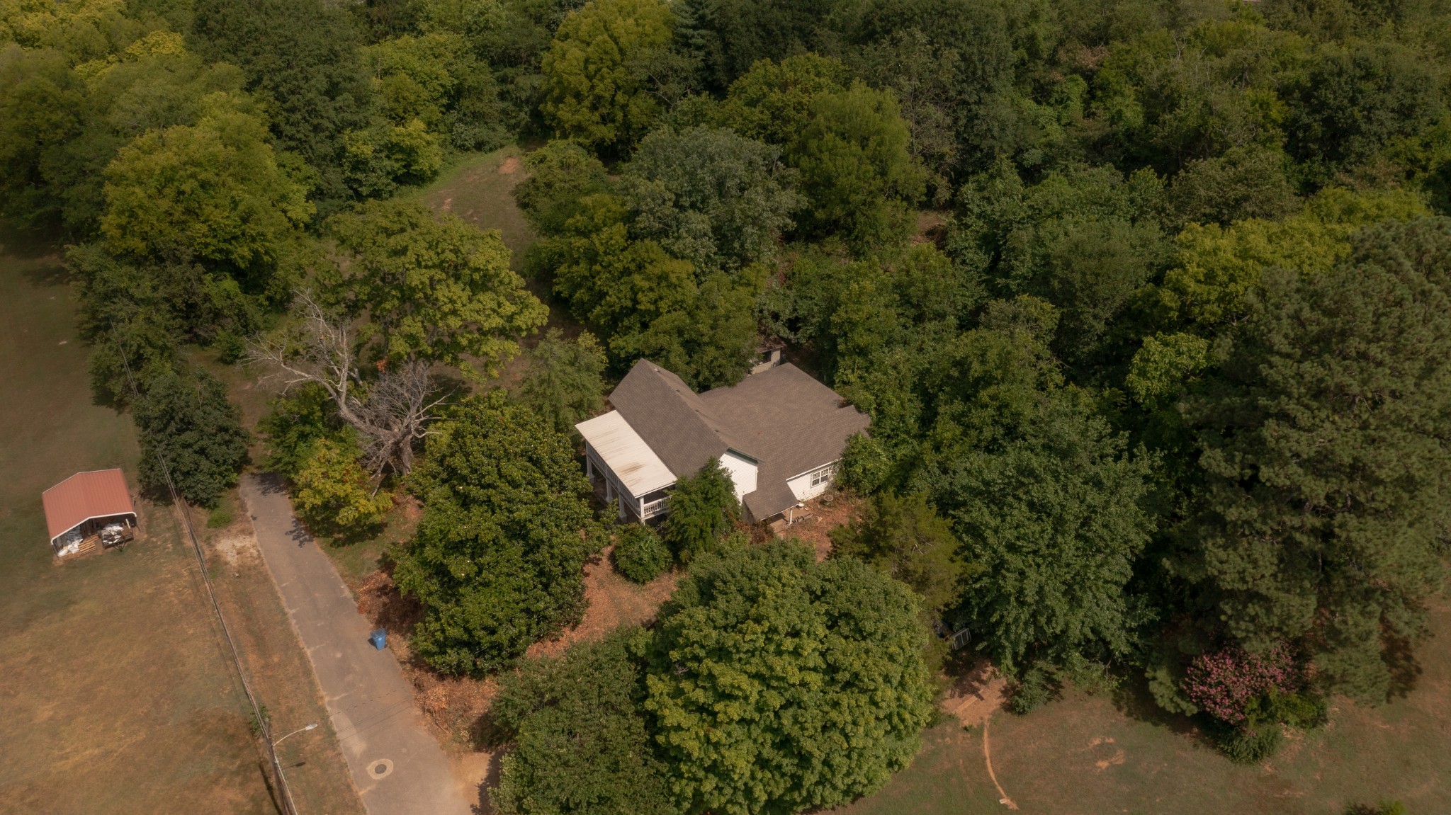 2419 Maple St Property Photo 34