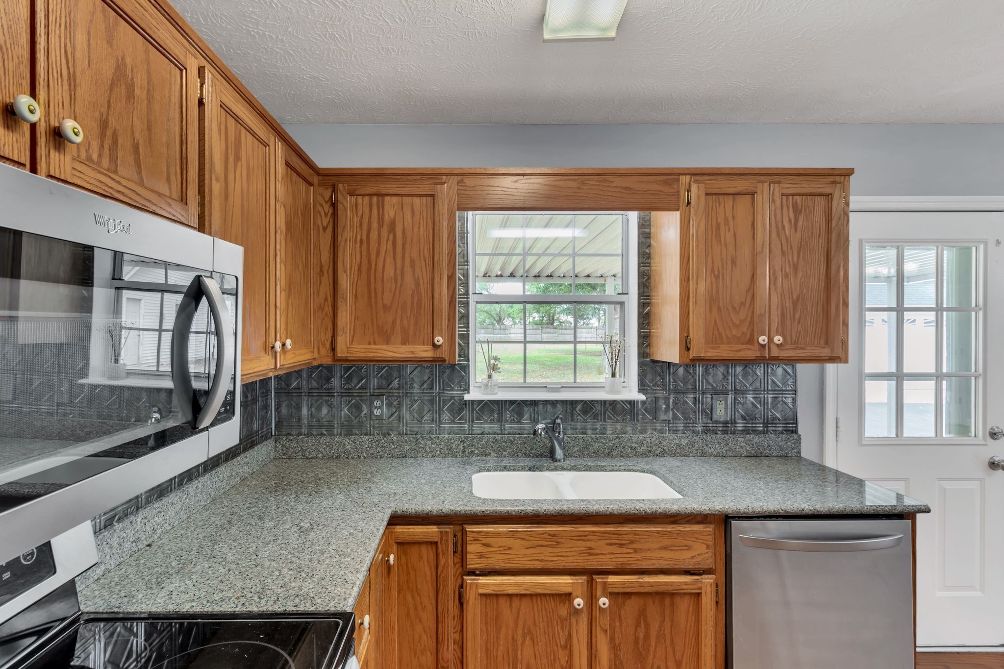2536 Crescent Meadows Ct Property Photo 6
