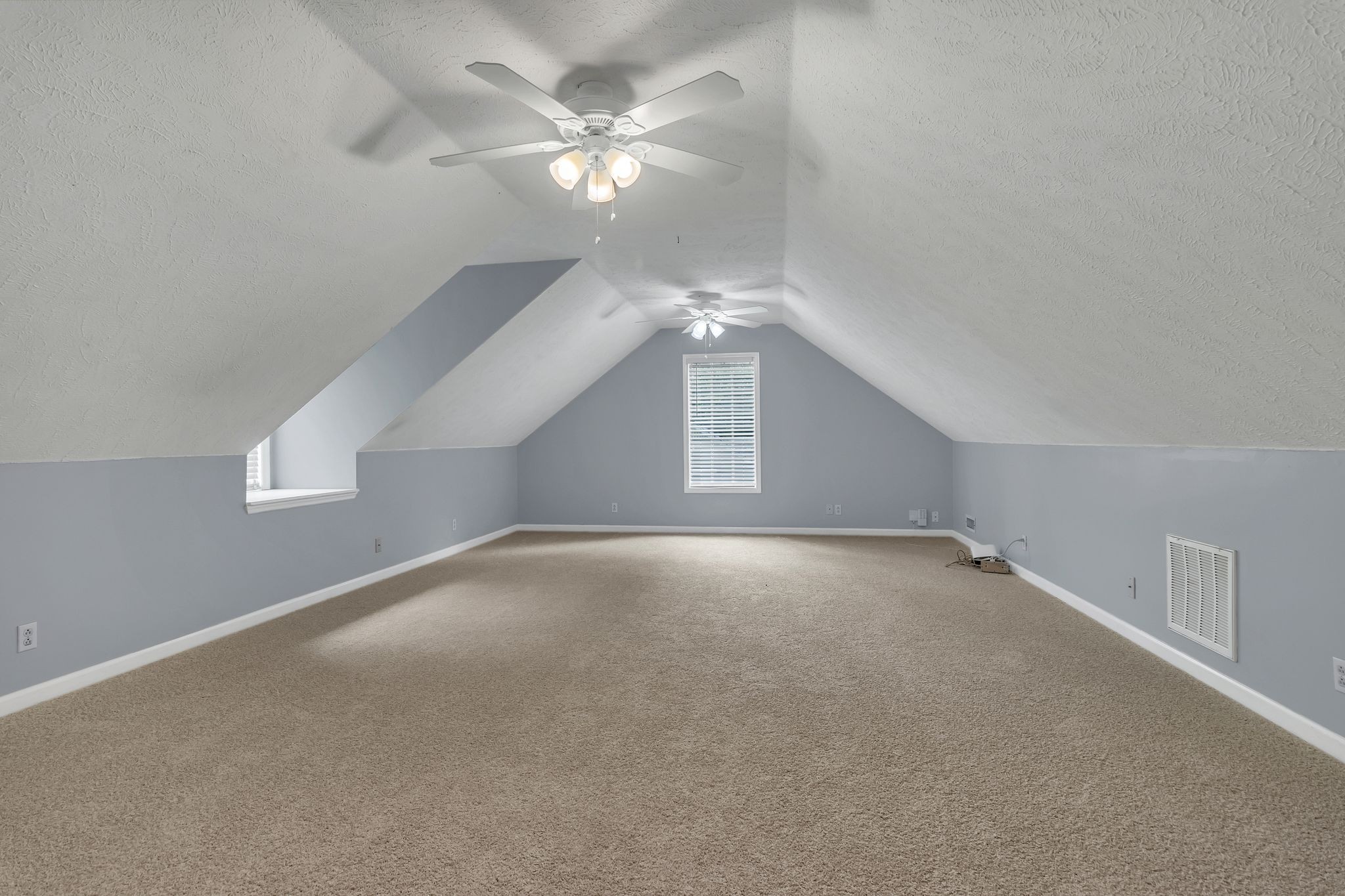 2536 Crescent Meadows Ct Property Photo 18