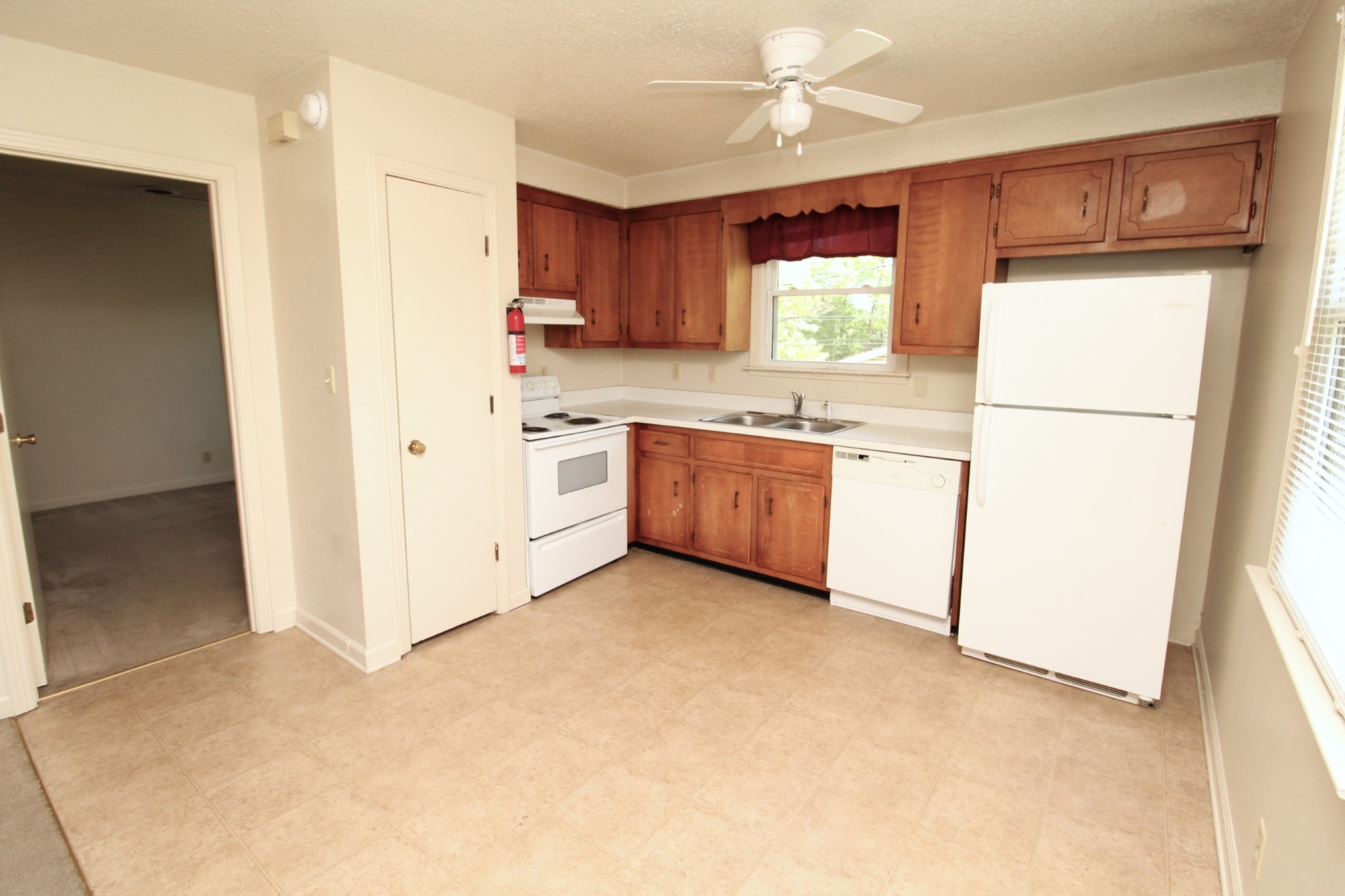 1600 Paradise Hill Rd Unit A Property Photo 3