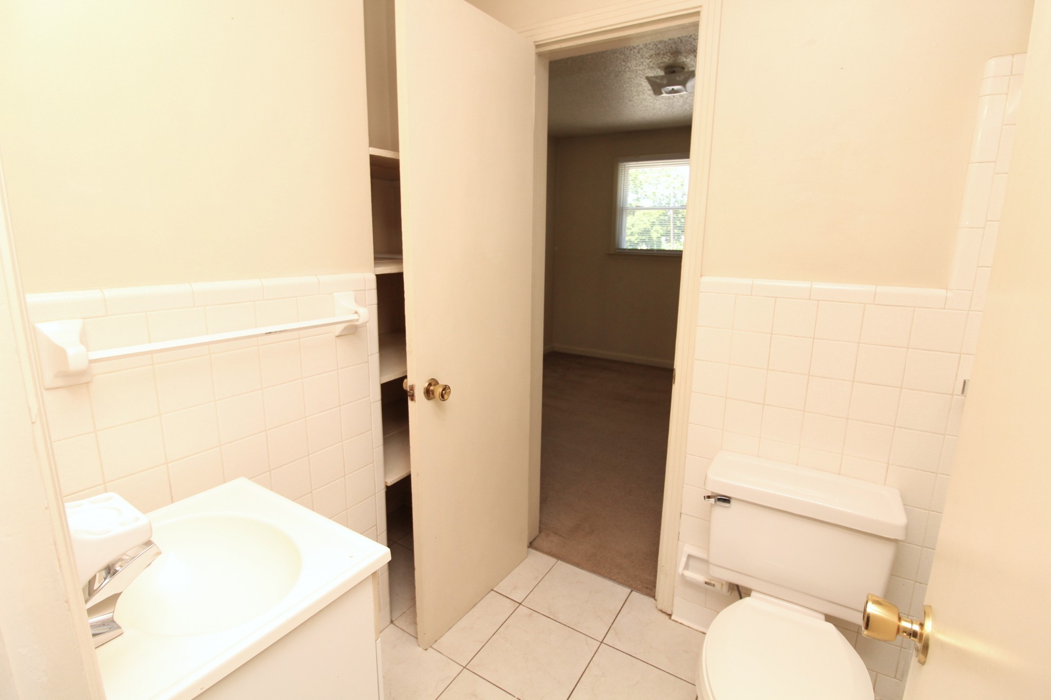 1600 Paradise Hill Rd Unit A Property Photo 5