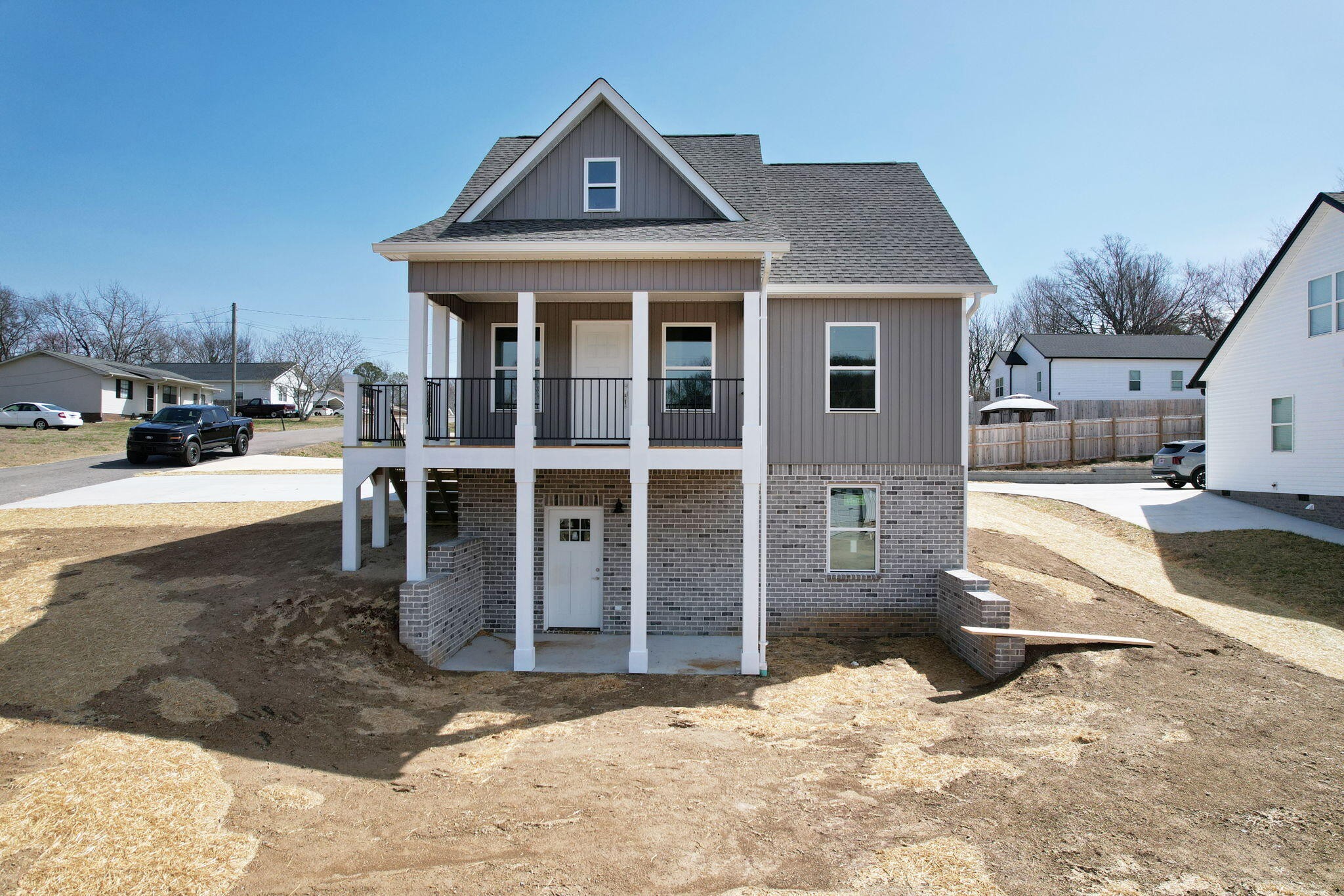 2621 Rogers Drive, Se Property Photo
