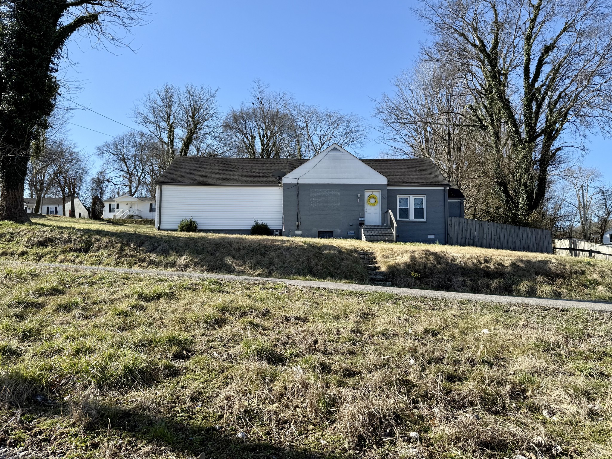 106 Read Ave Property Photo 1