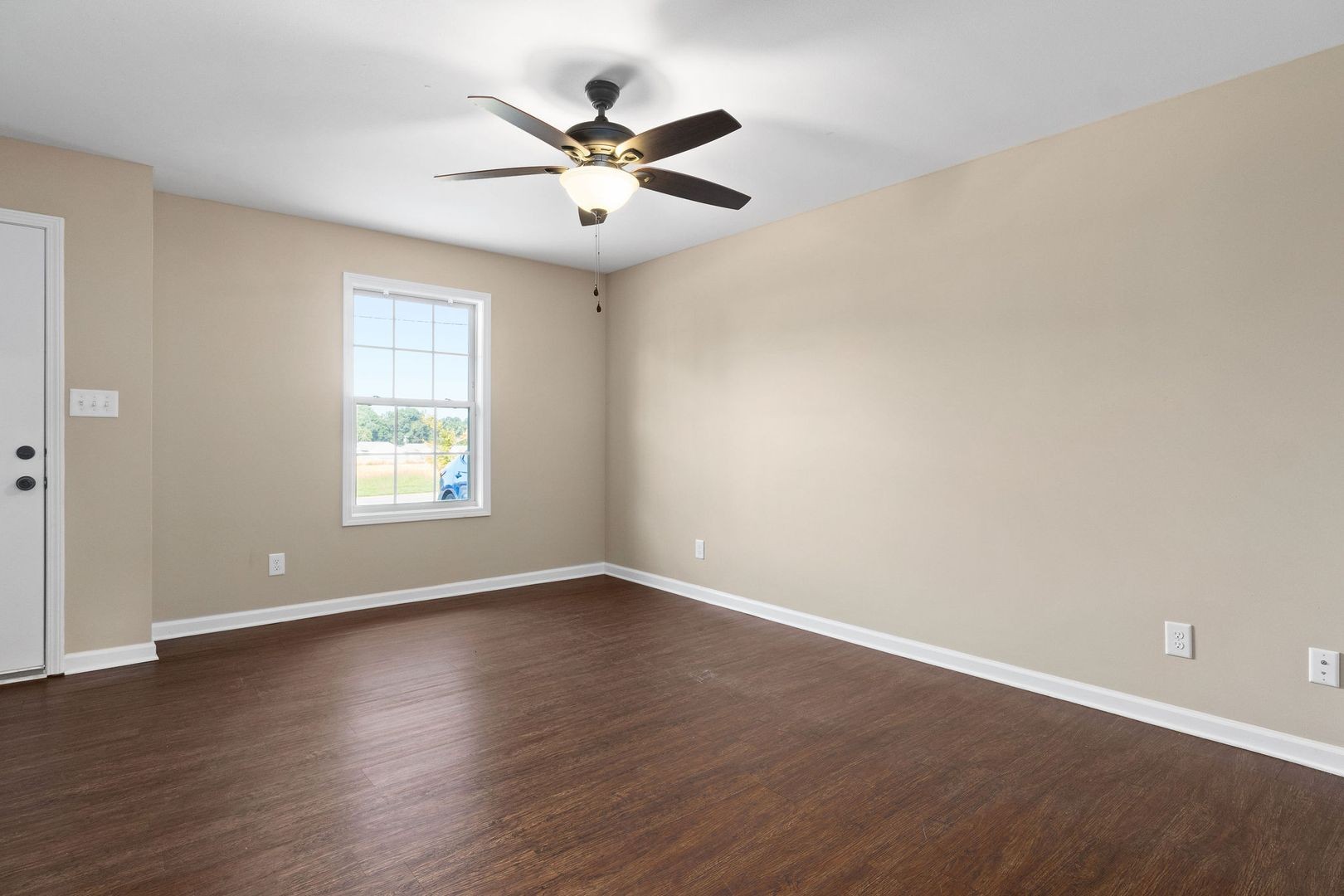 1269 Parkway Pl Property Photo 7