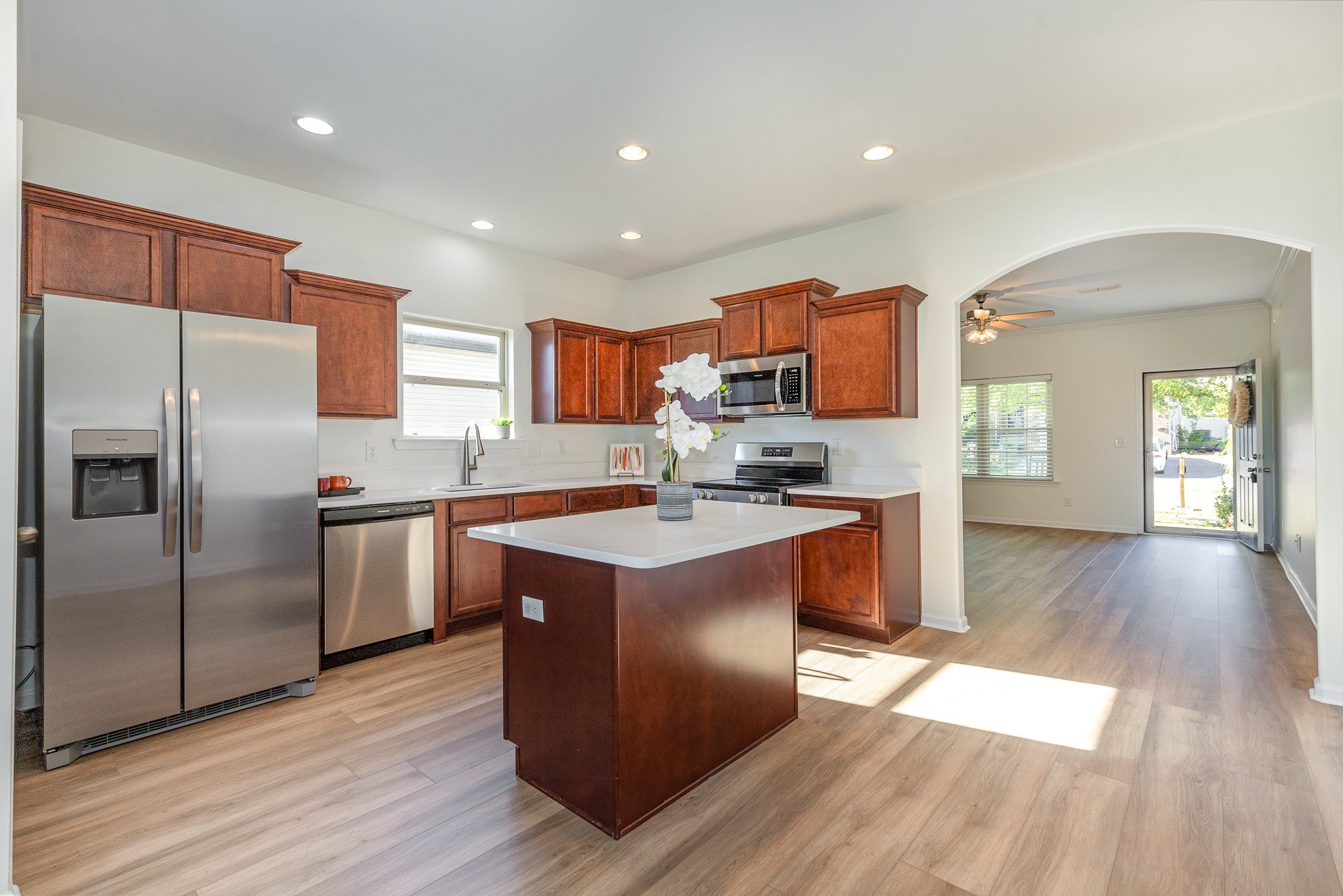 1087 Achiever Cir Property Photo 14