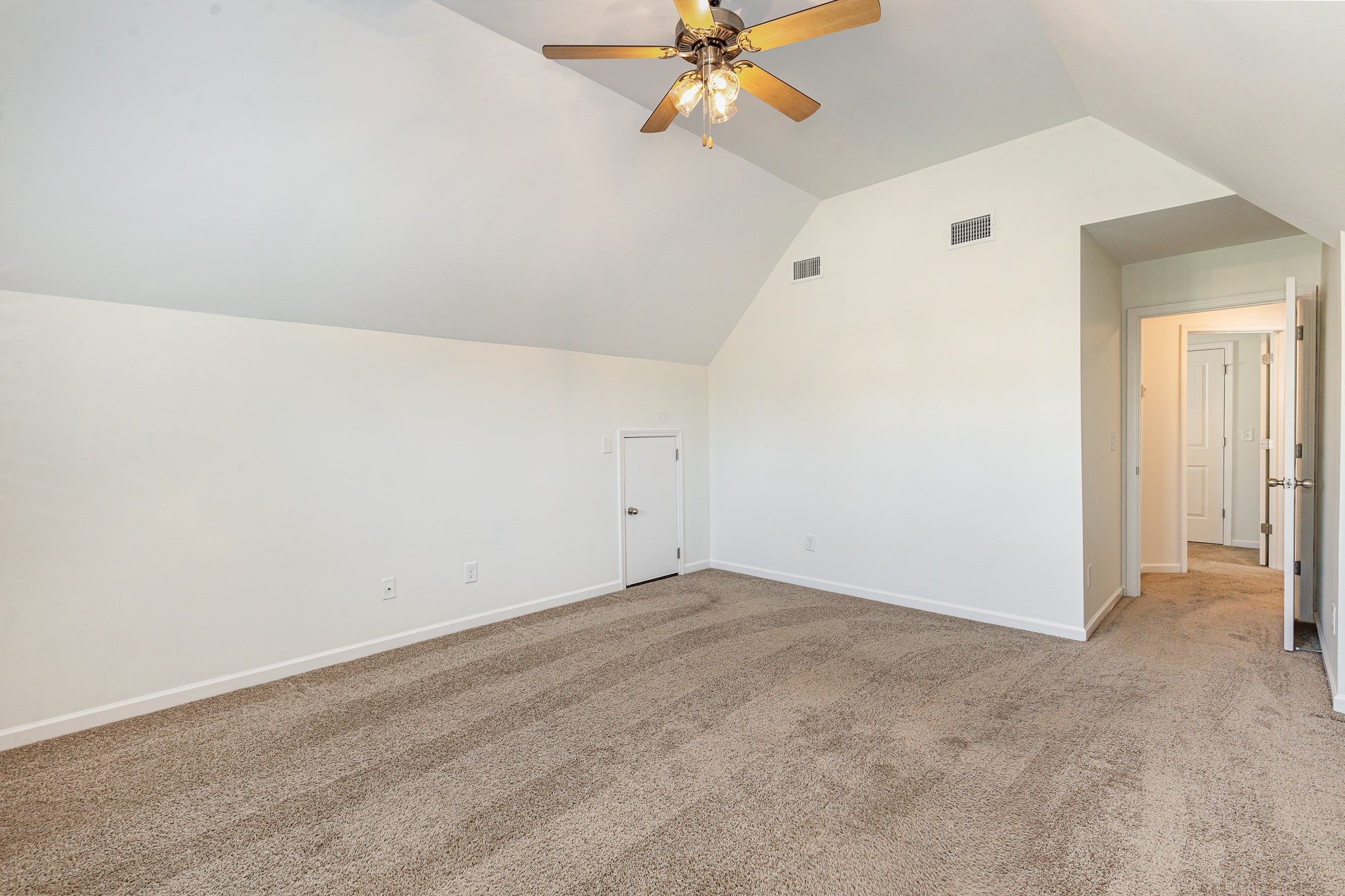 1087 Achiever Cir Property Photo 31