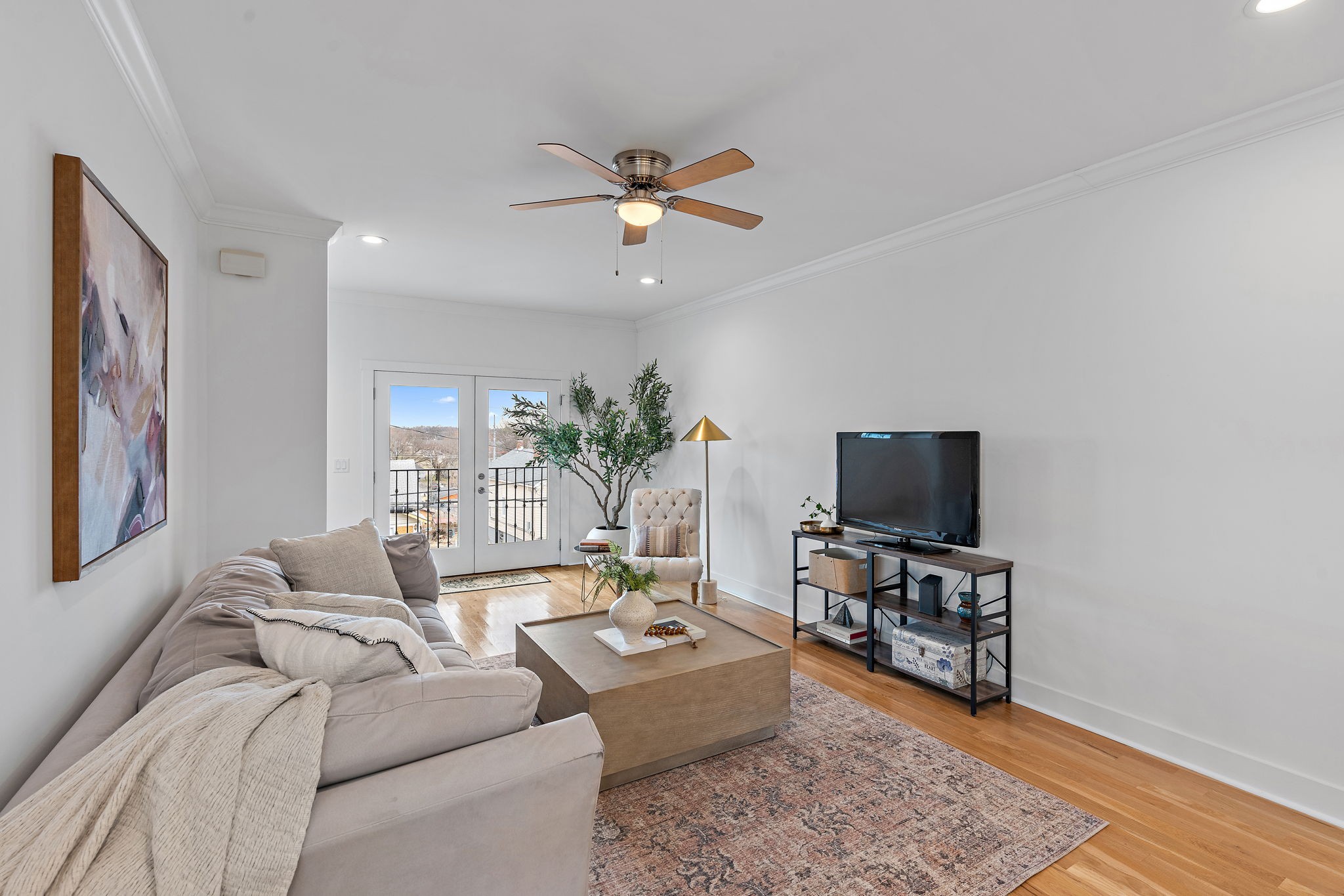 13a N Hill St Property Photo 24