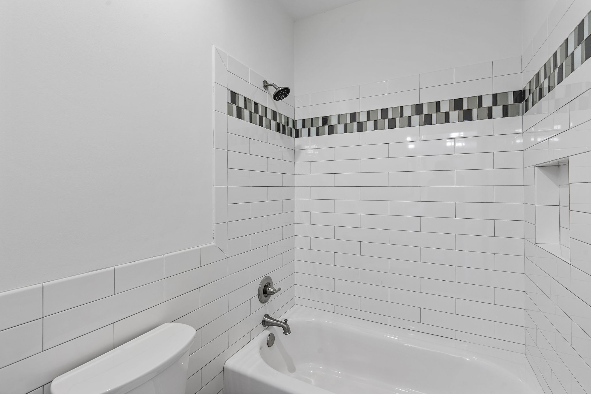13a N Hill St Property Photo 53