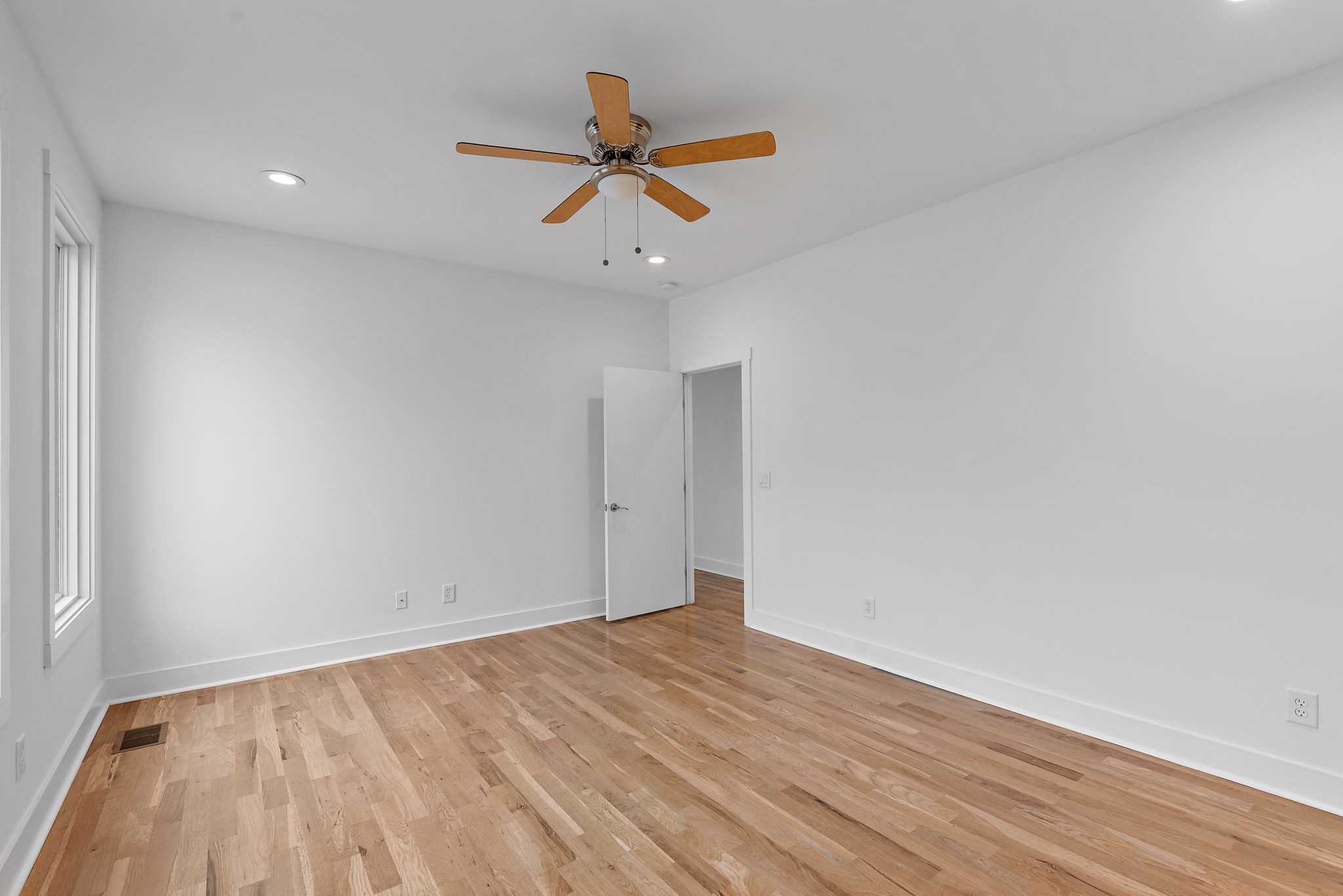 13a N Hill St Property Photo 57