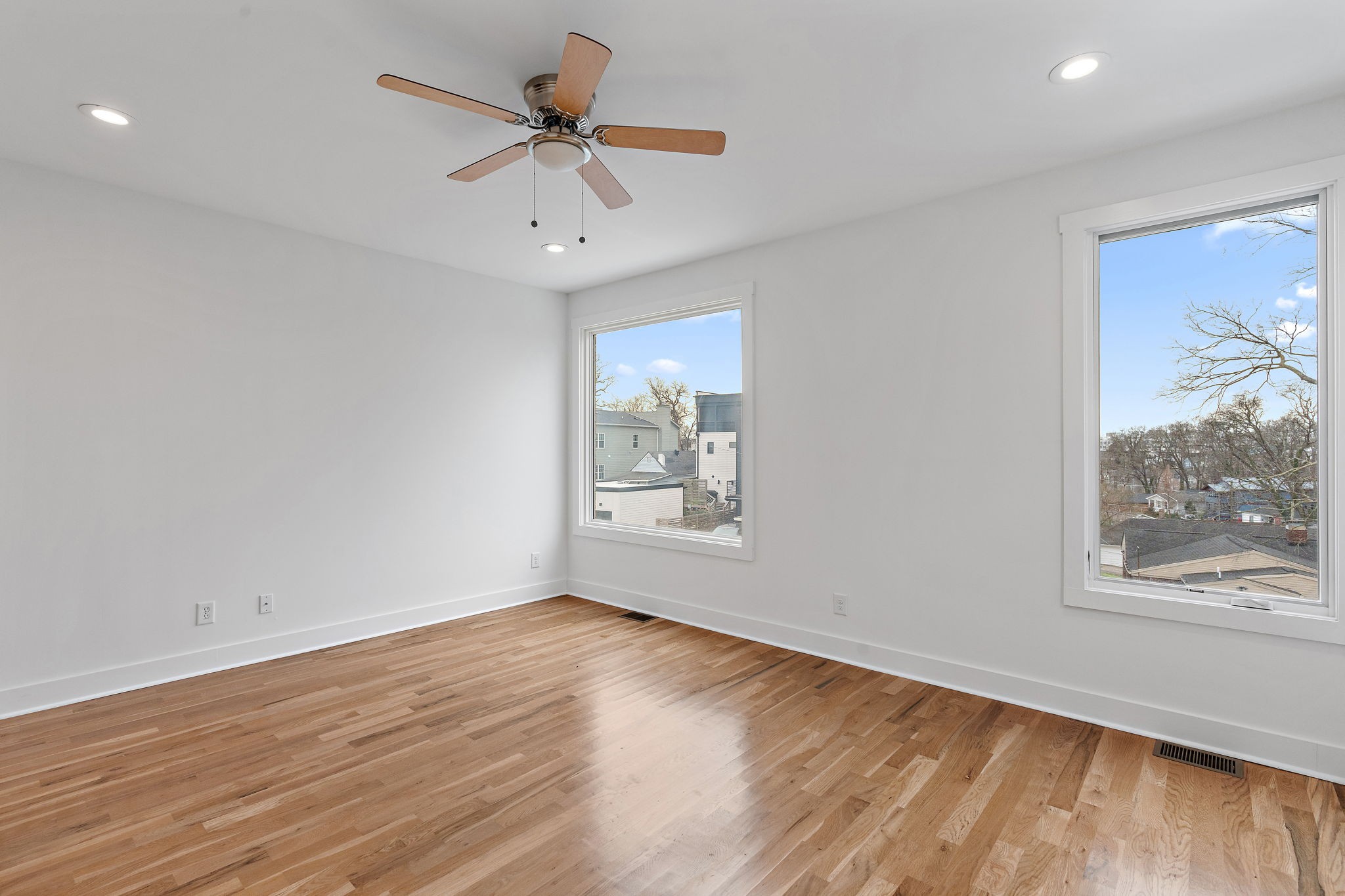 13a N Hill St Property Photo 58