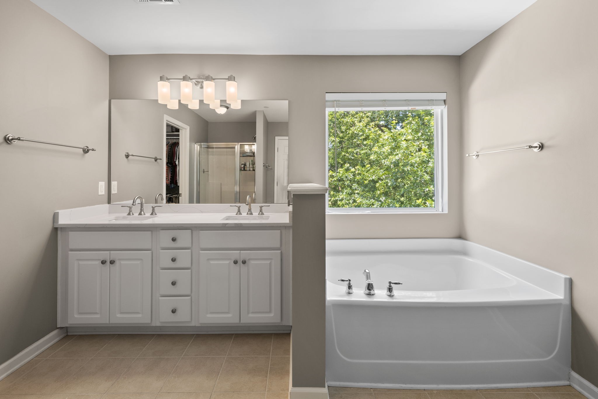4738 Jobe Trl Property Photo 29