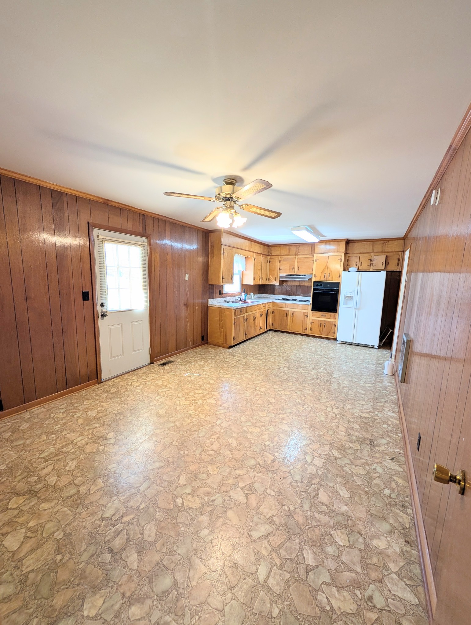 417 Shadowlawn St Property Photo 5