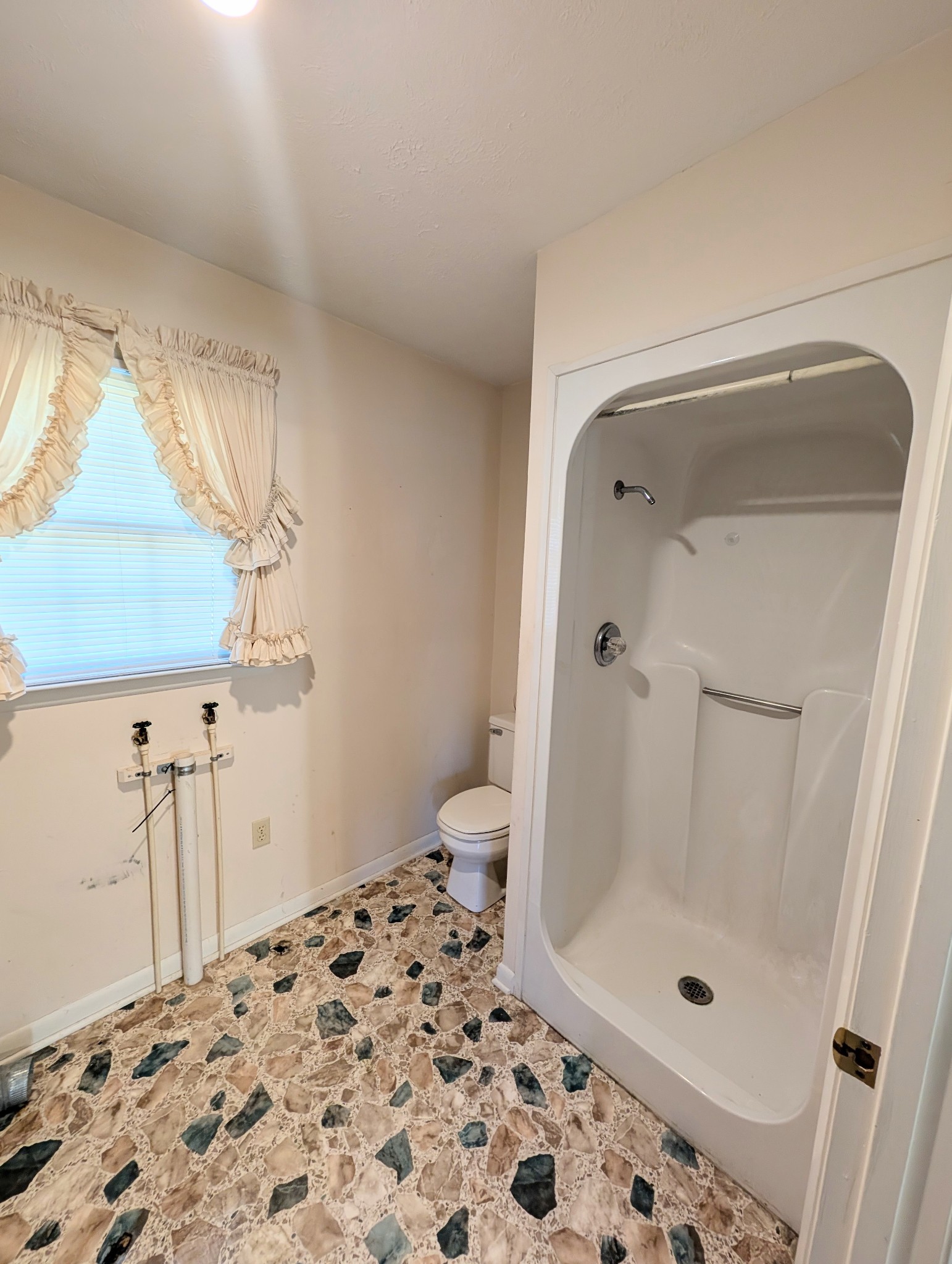 417 Shadowlawn St Property Photo 14