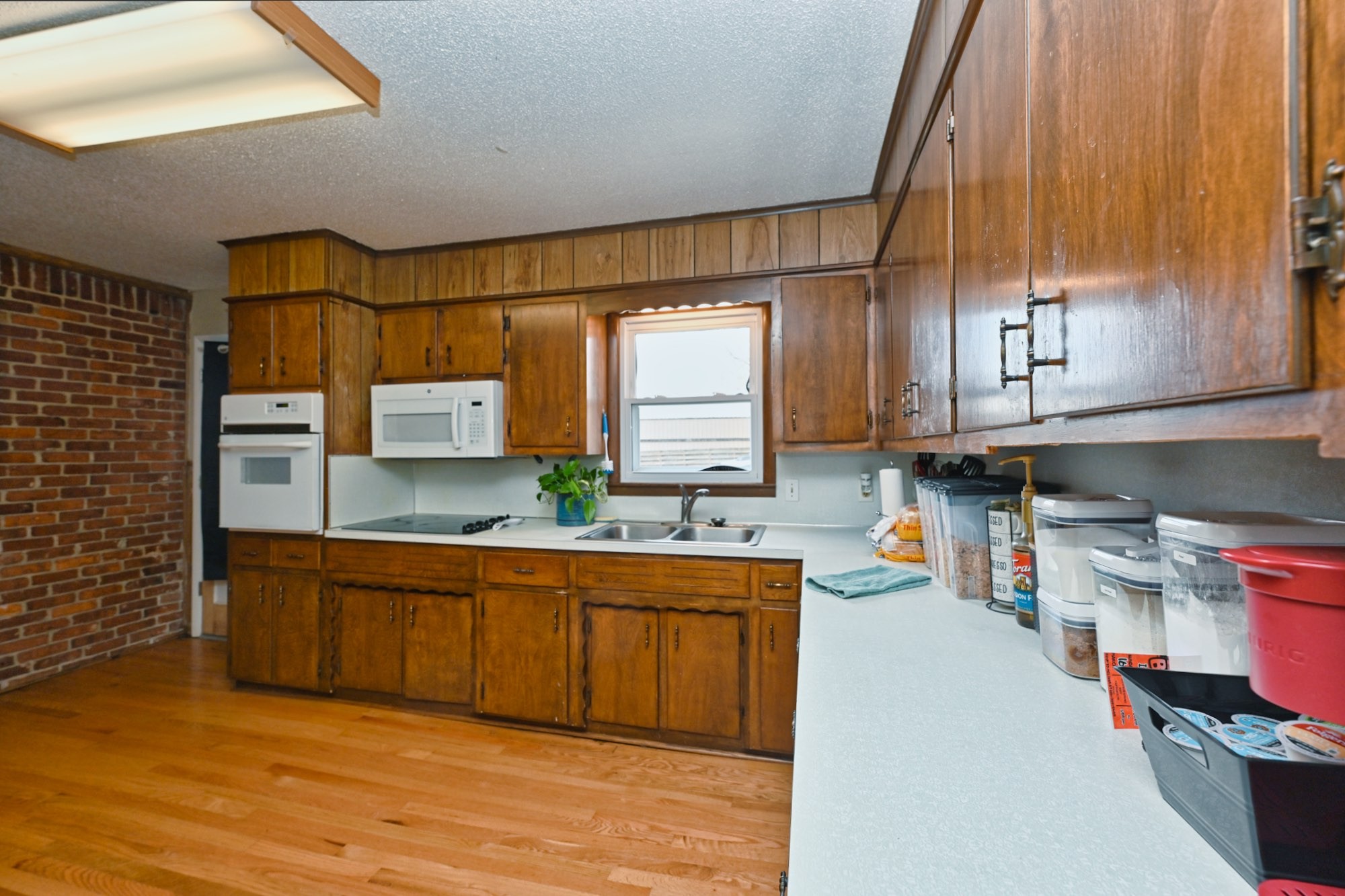 210 Bratton Ave Property Photo 15