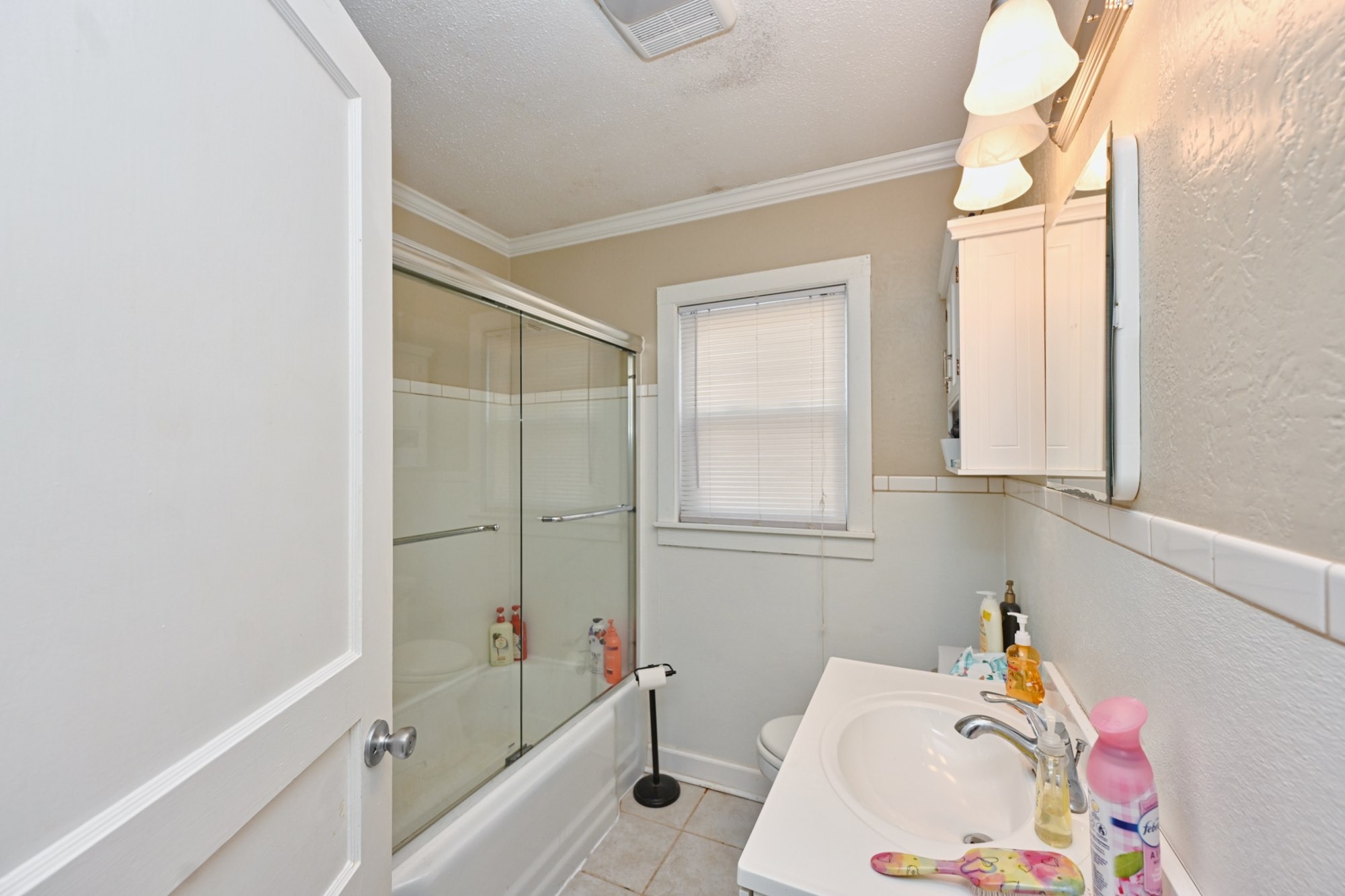 210 Bratton Ave Property Photo 20