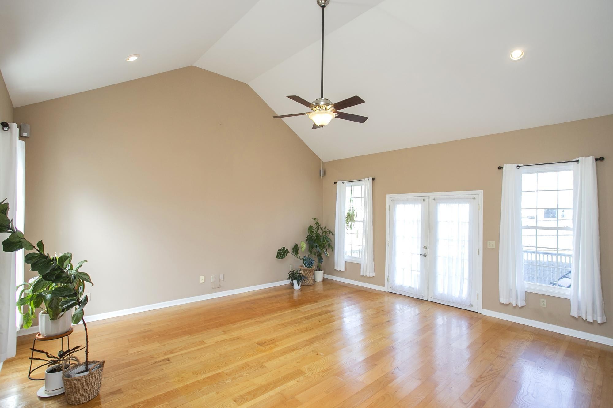 704 Wabash Pl Property Photo 14