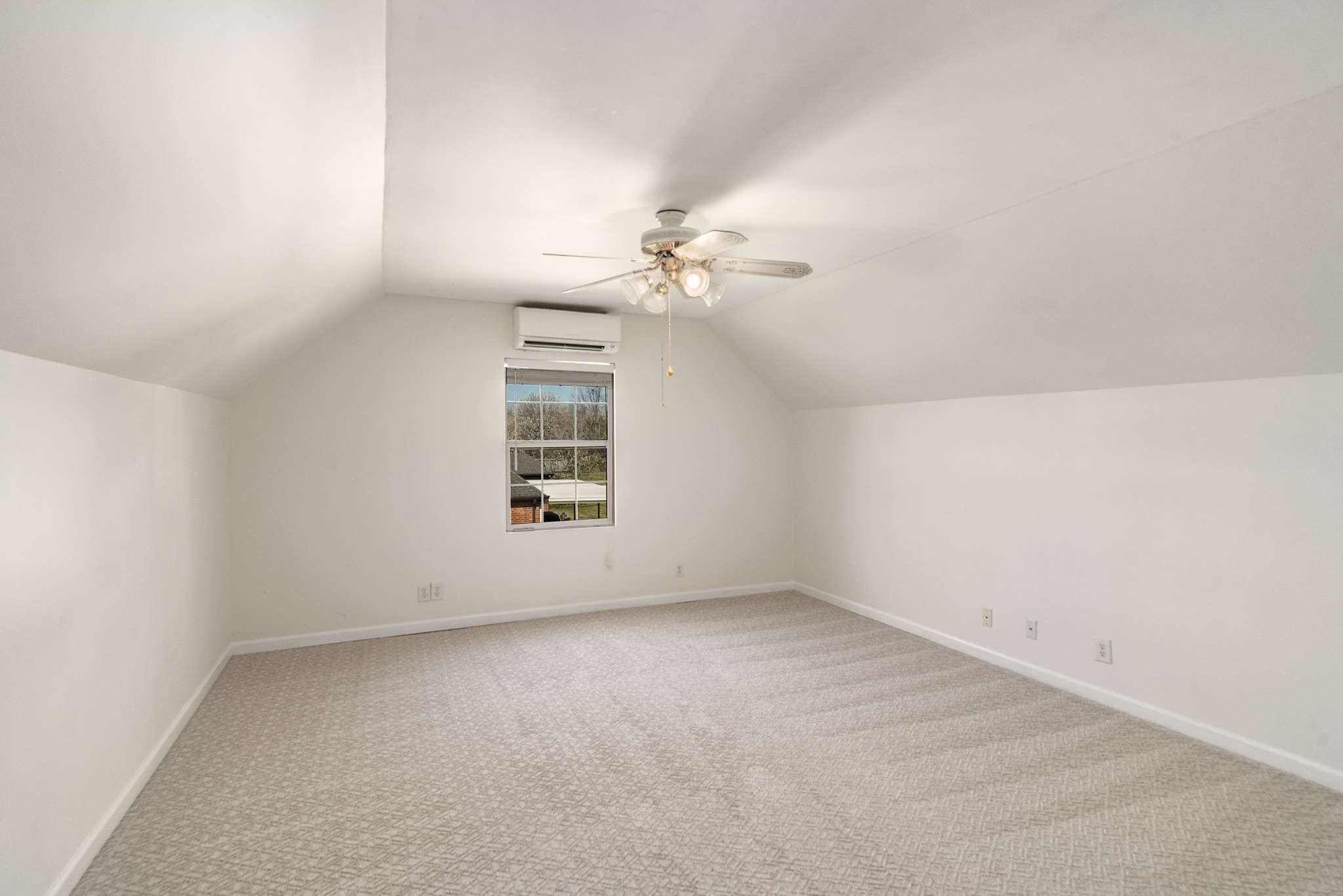 2651 Crosspark Dr Property Photo 32