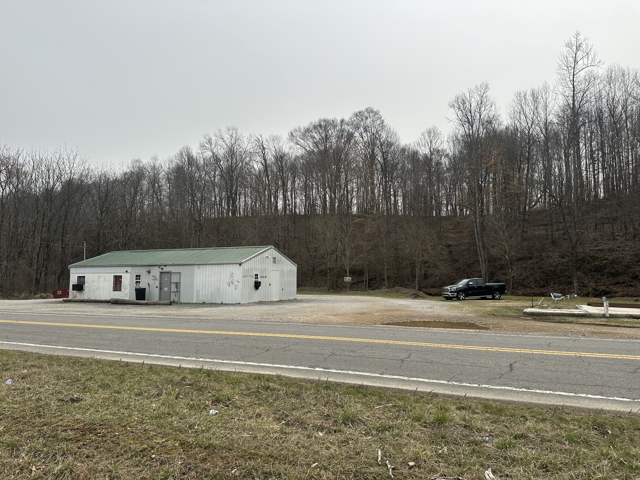 6123 Gamaliel Rd Property Photo 2