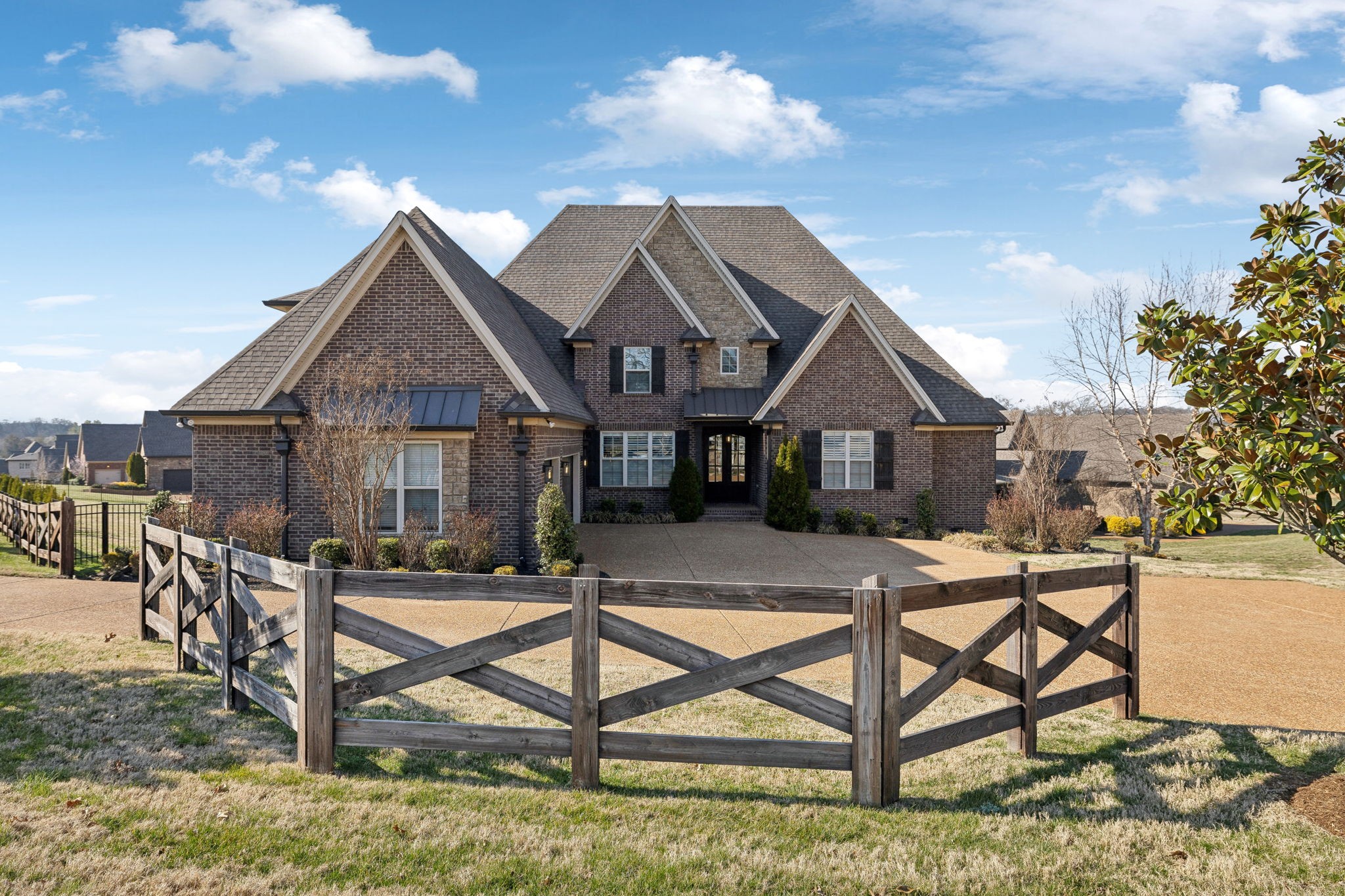 2398 Cages Bend Rd Property Photo