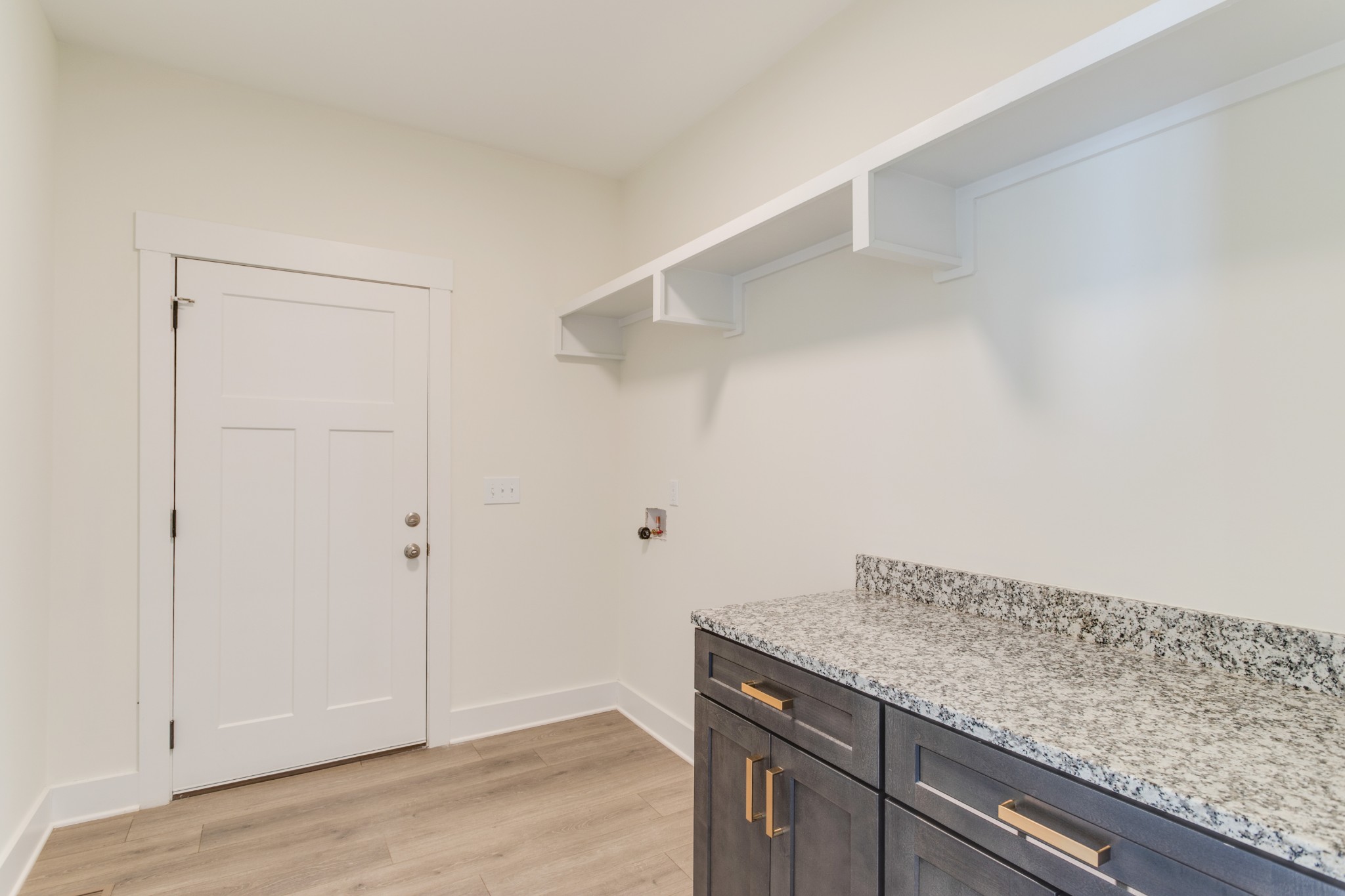 1004 Willow Way Property Photo 17