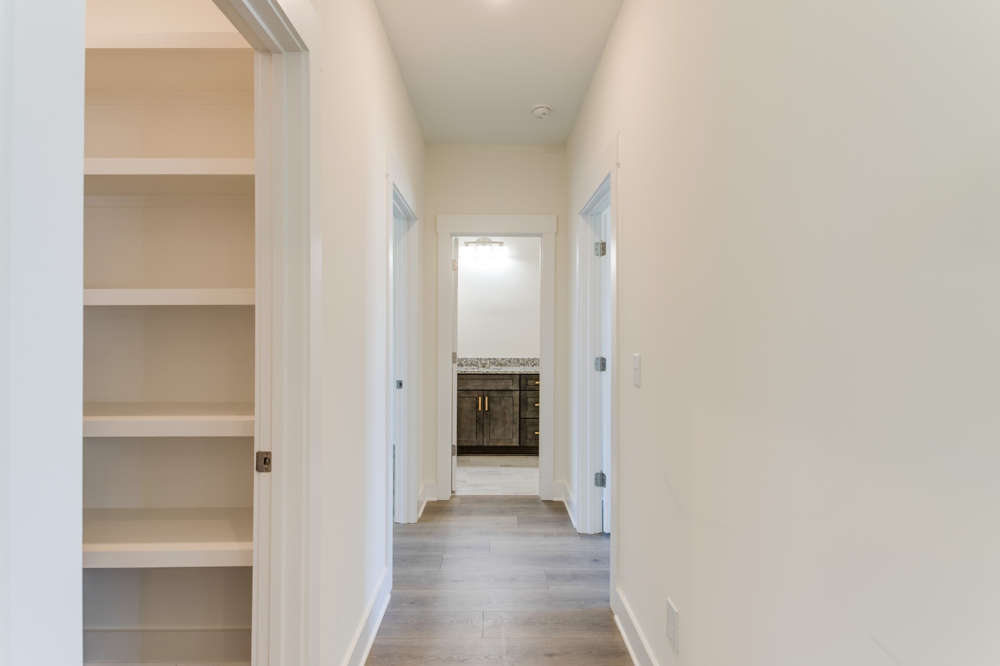 1004 Willow Way Property Photo 19