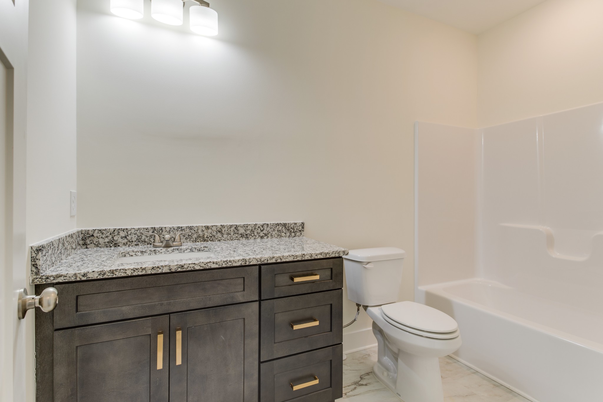 1004 Willow Way Property Photo 24