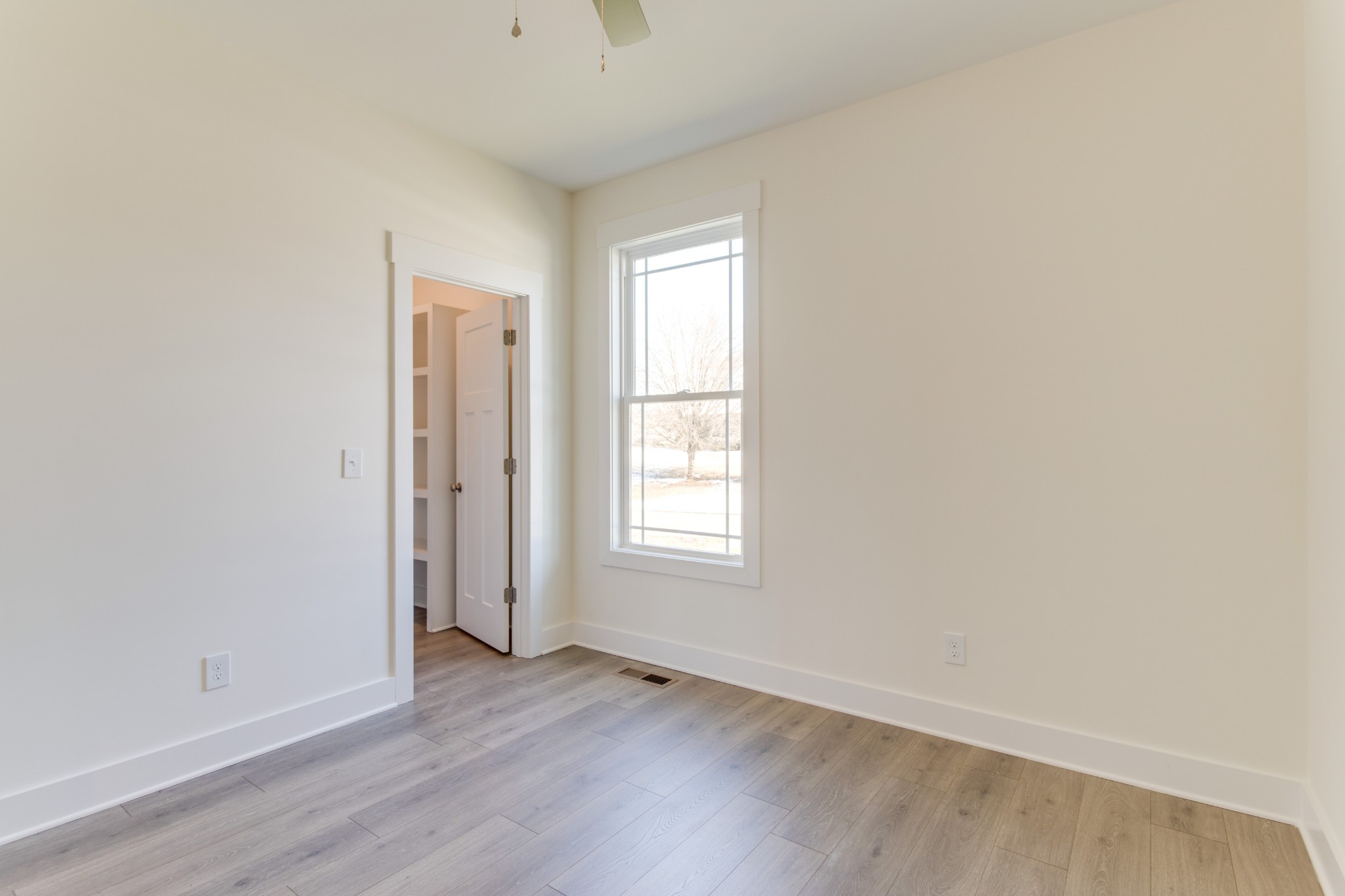 1004 Willow Way Property Photo 27