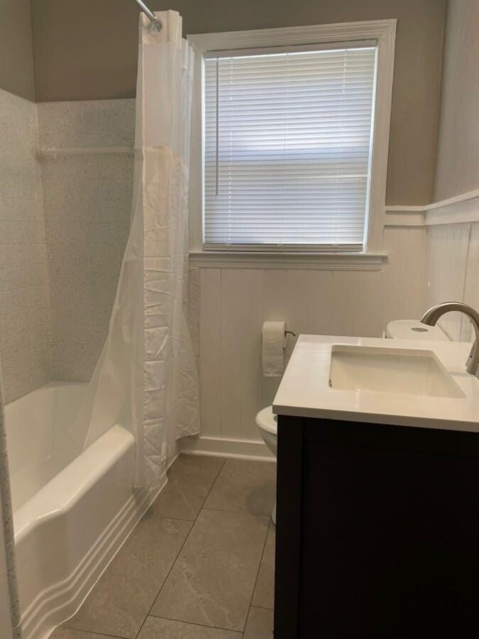 746 Curve Street Property Photo 17
