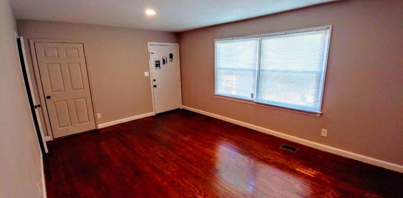 746 Curve Street Property Photo 18