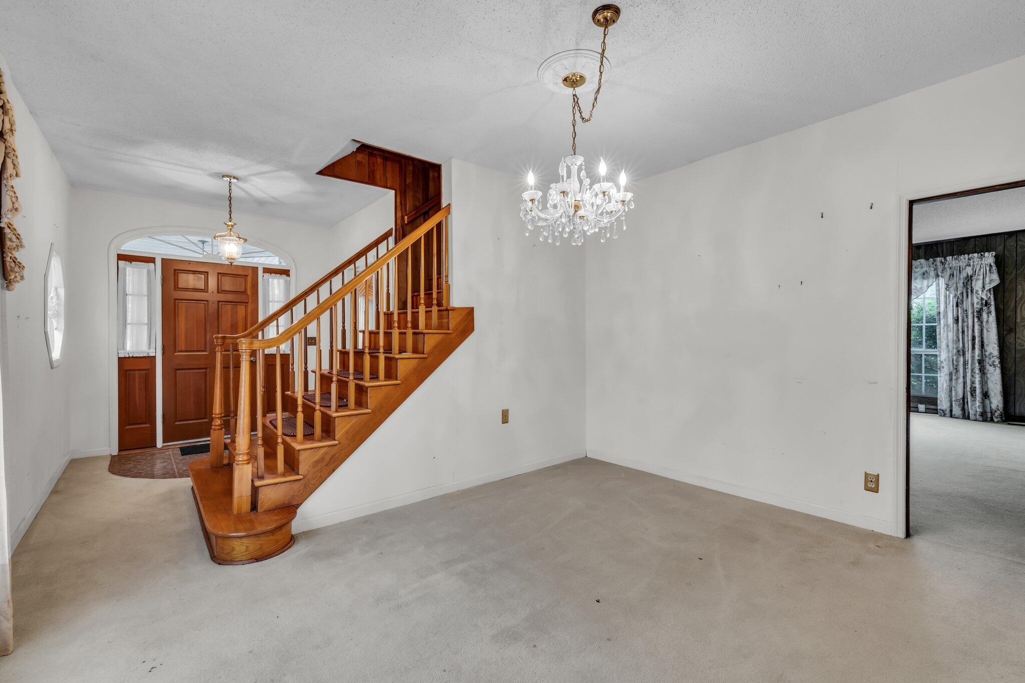 253 Main Street Property Photo 18