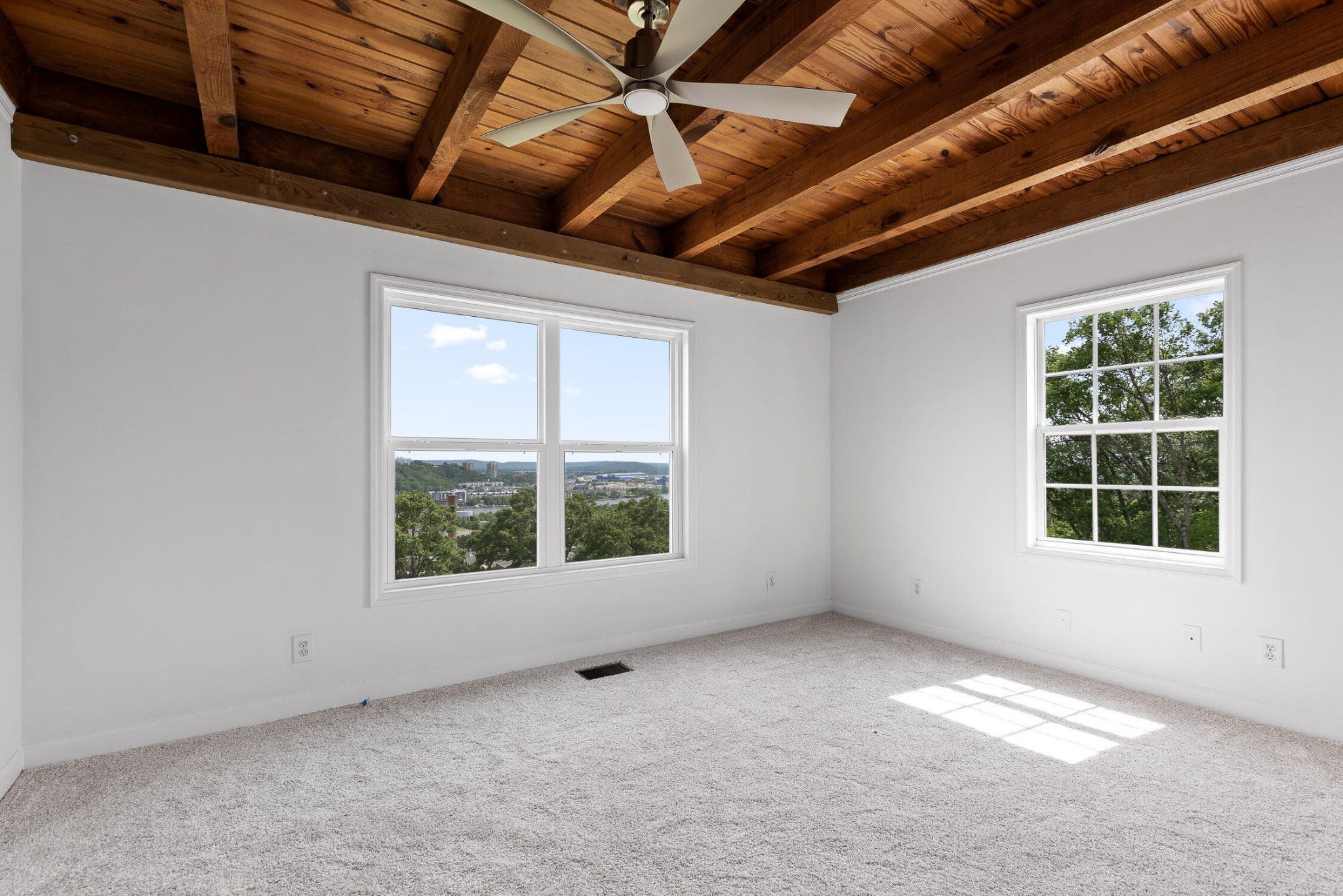 410 Whitehall Road Property Photo 16