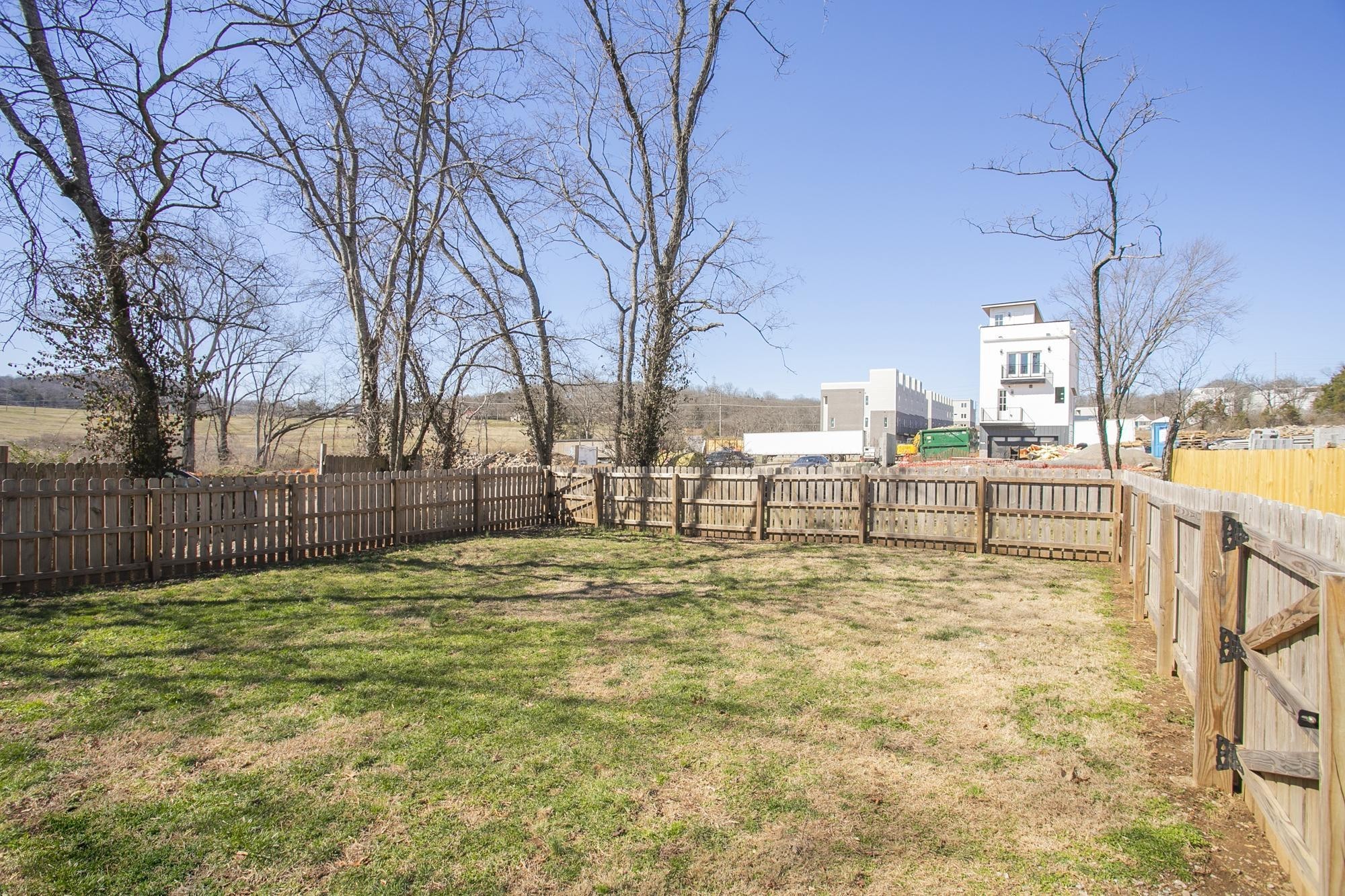 1027 Alice St Property Photo 24