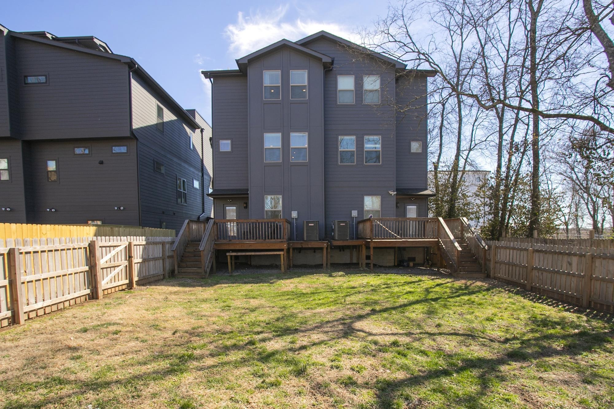 1027 Alice St Property Photo 25