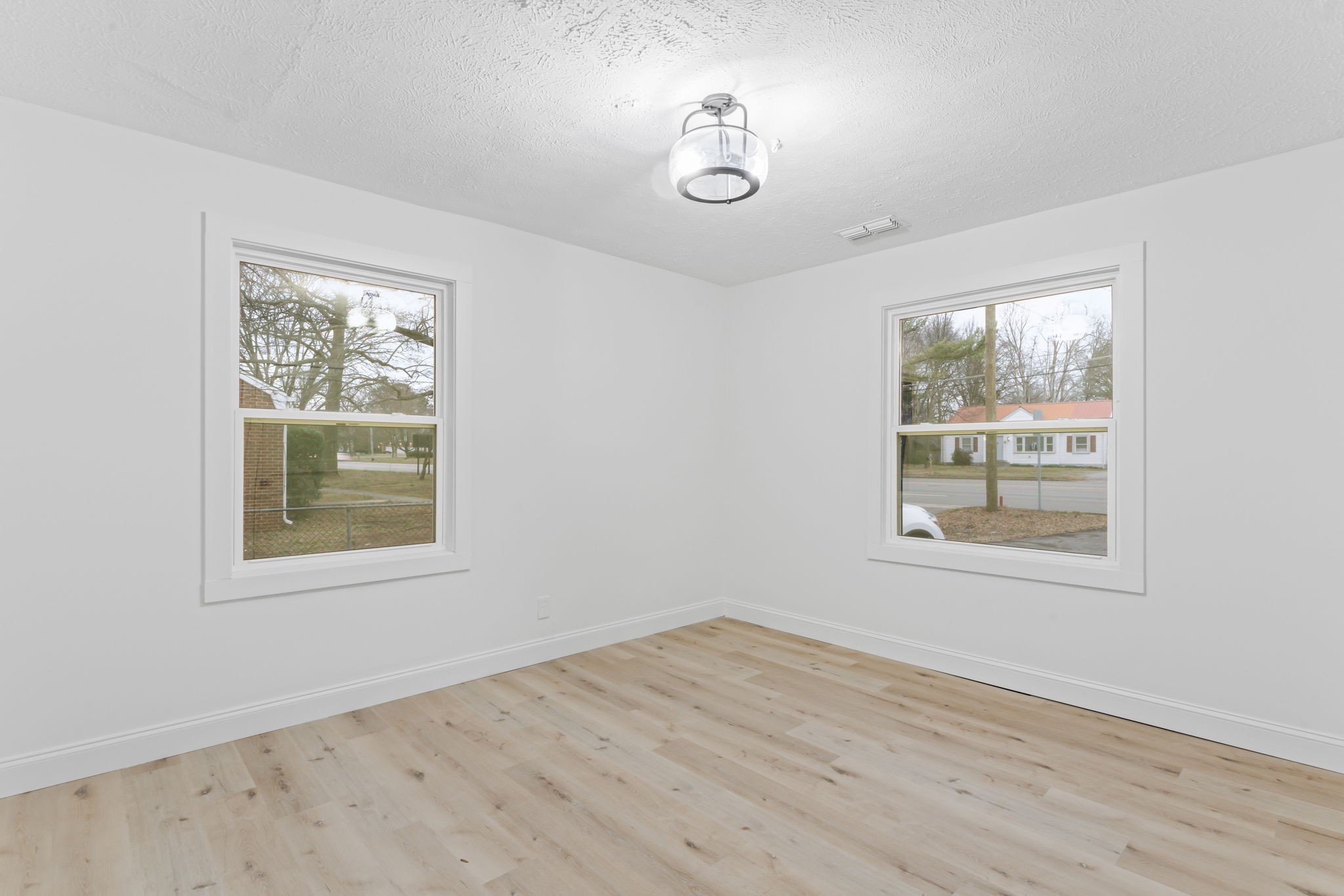 1150 E Clark Blvd Property Photo 29