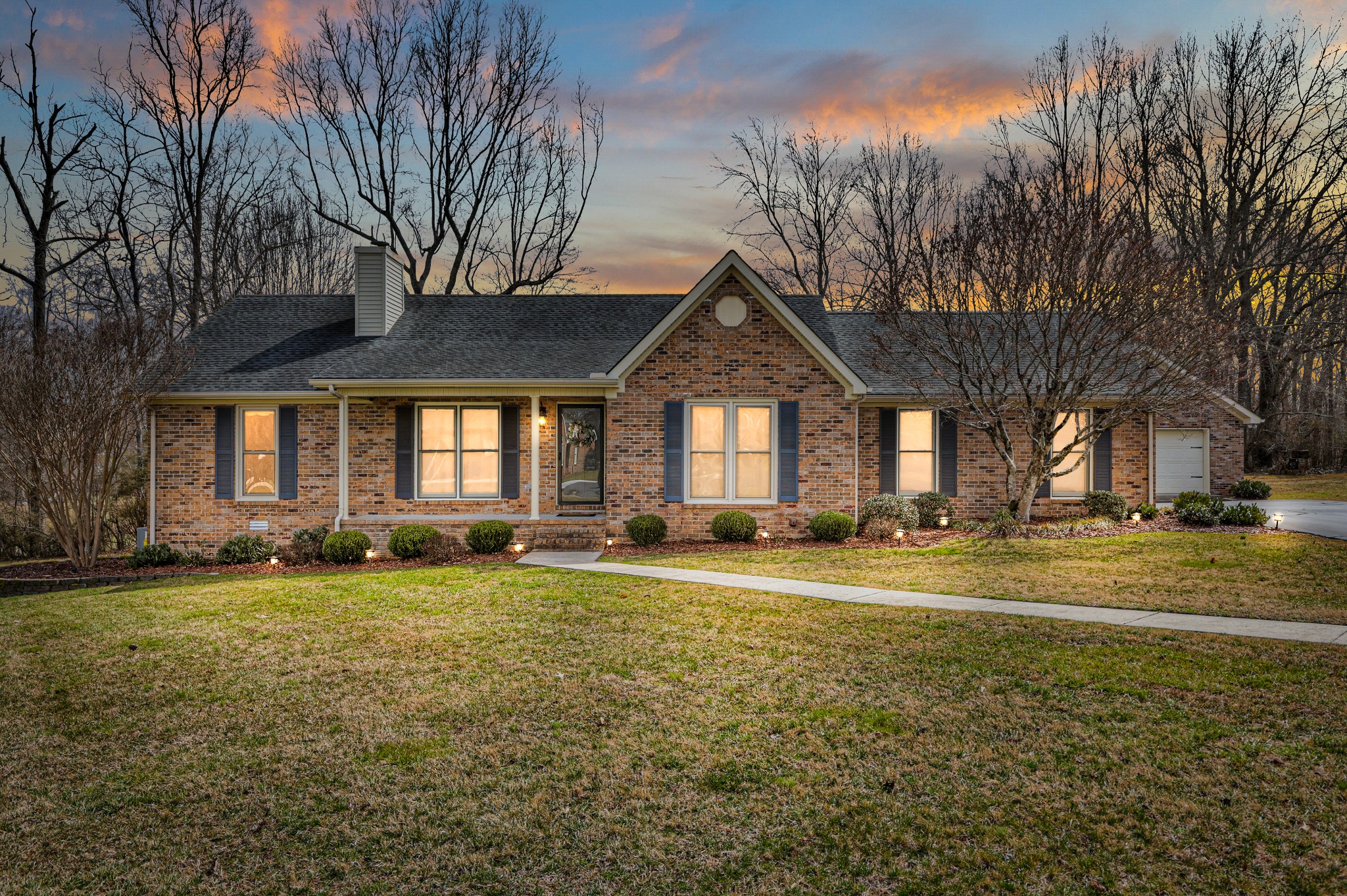 64 River Ct Property Photo