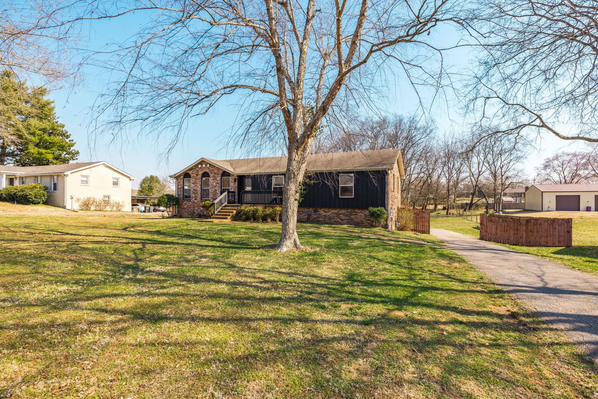 145 Lori Lee Dr Property Photo 4