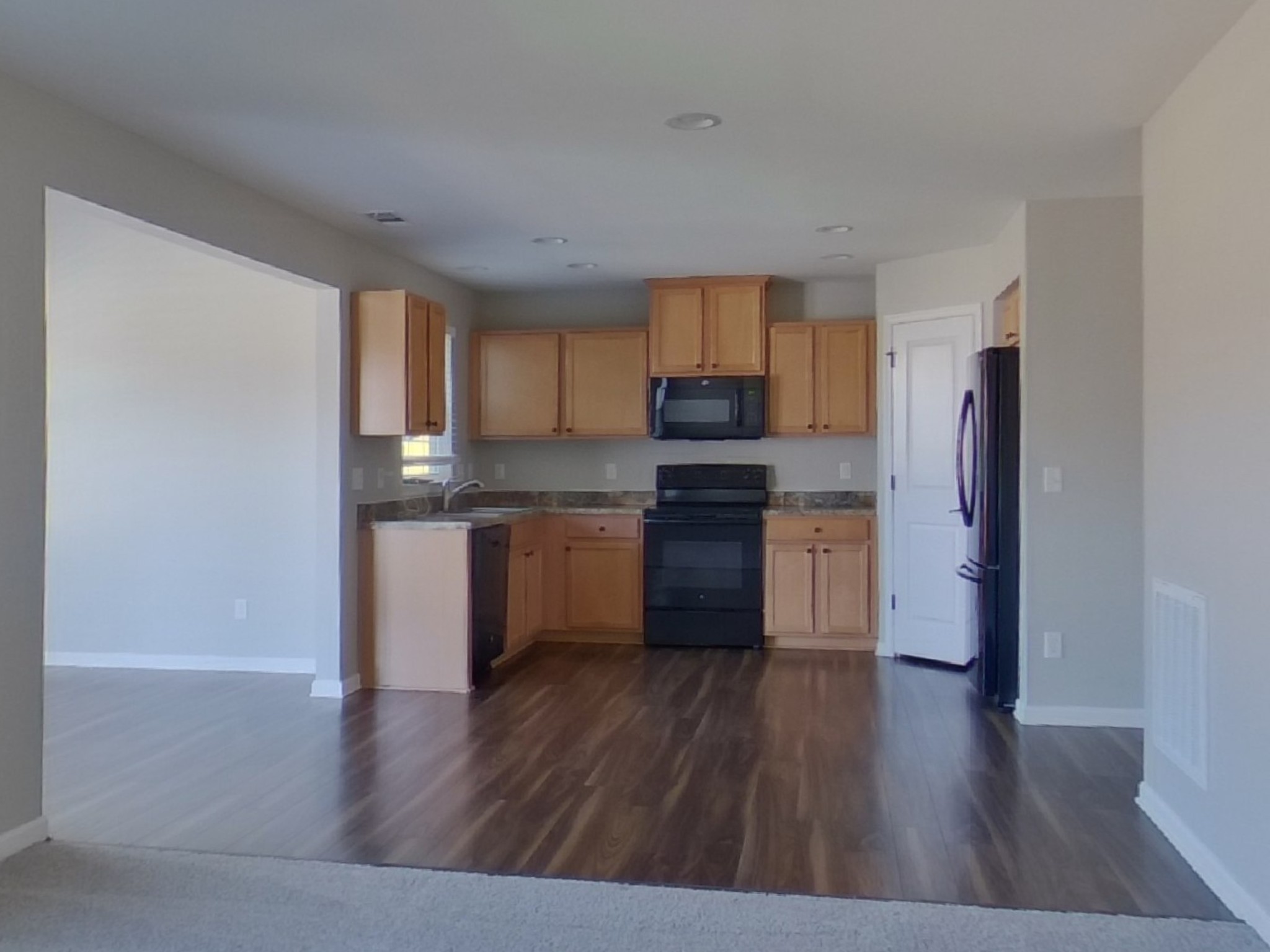 2801 Winterberry Dr Property Photo 6