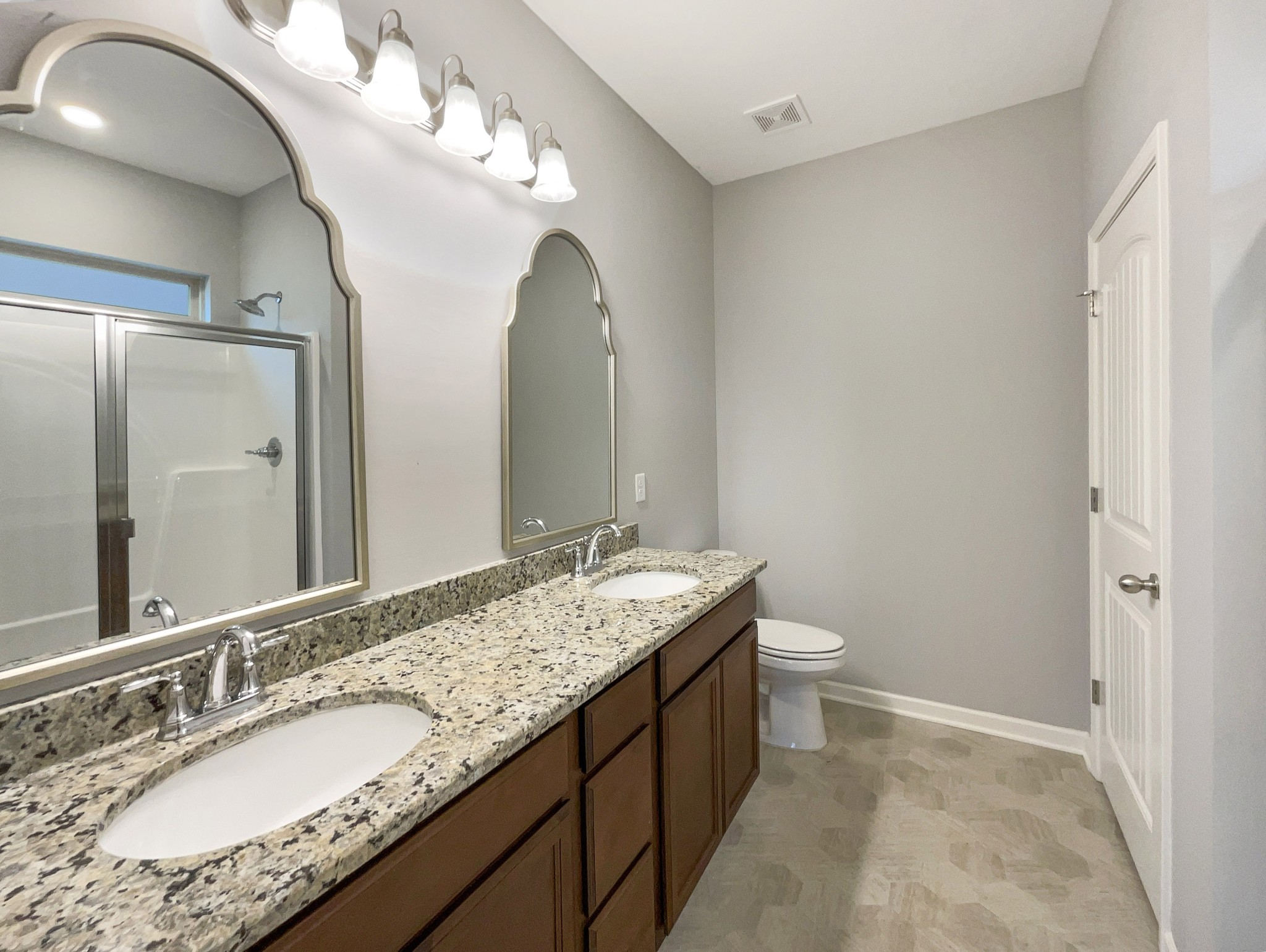 5048 Bridgemore Blvd Property Photo 7