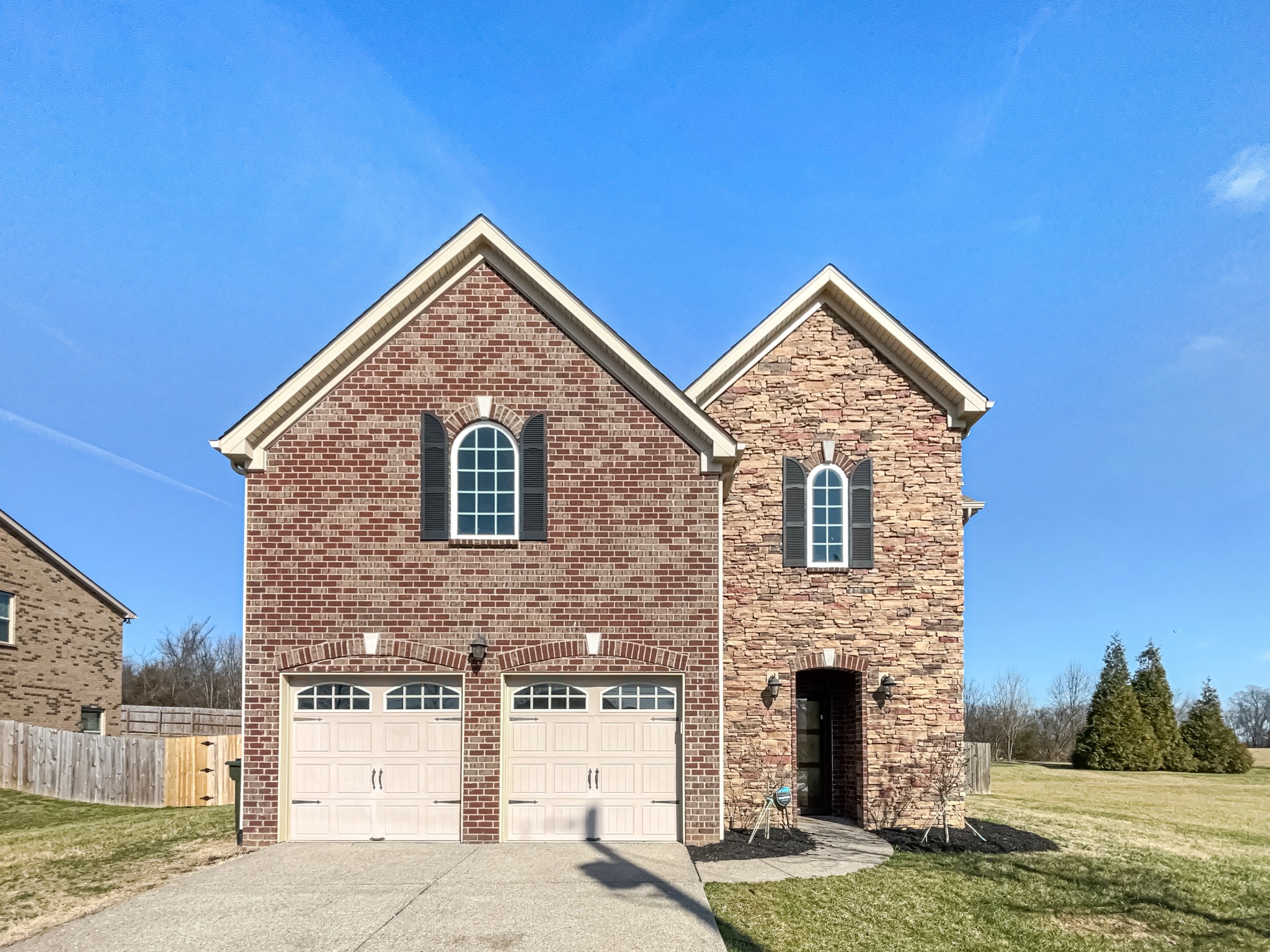 1036 Middleton Ln Property Photo 1