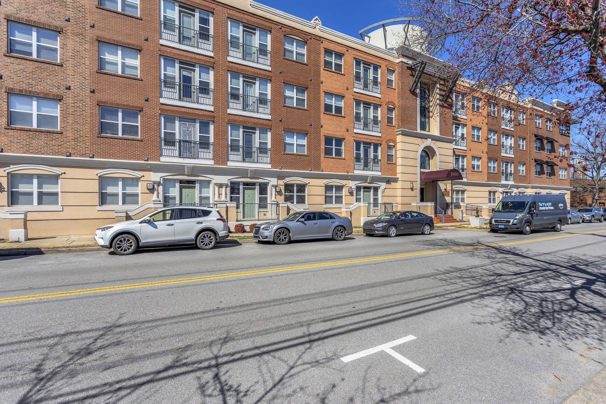 3000 Vanderbilt Pl Property Photo 2