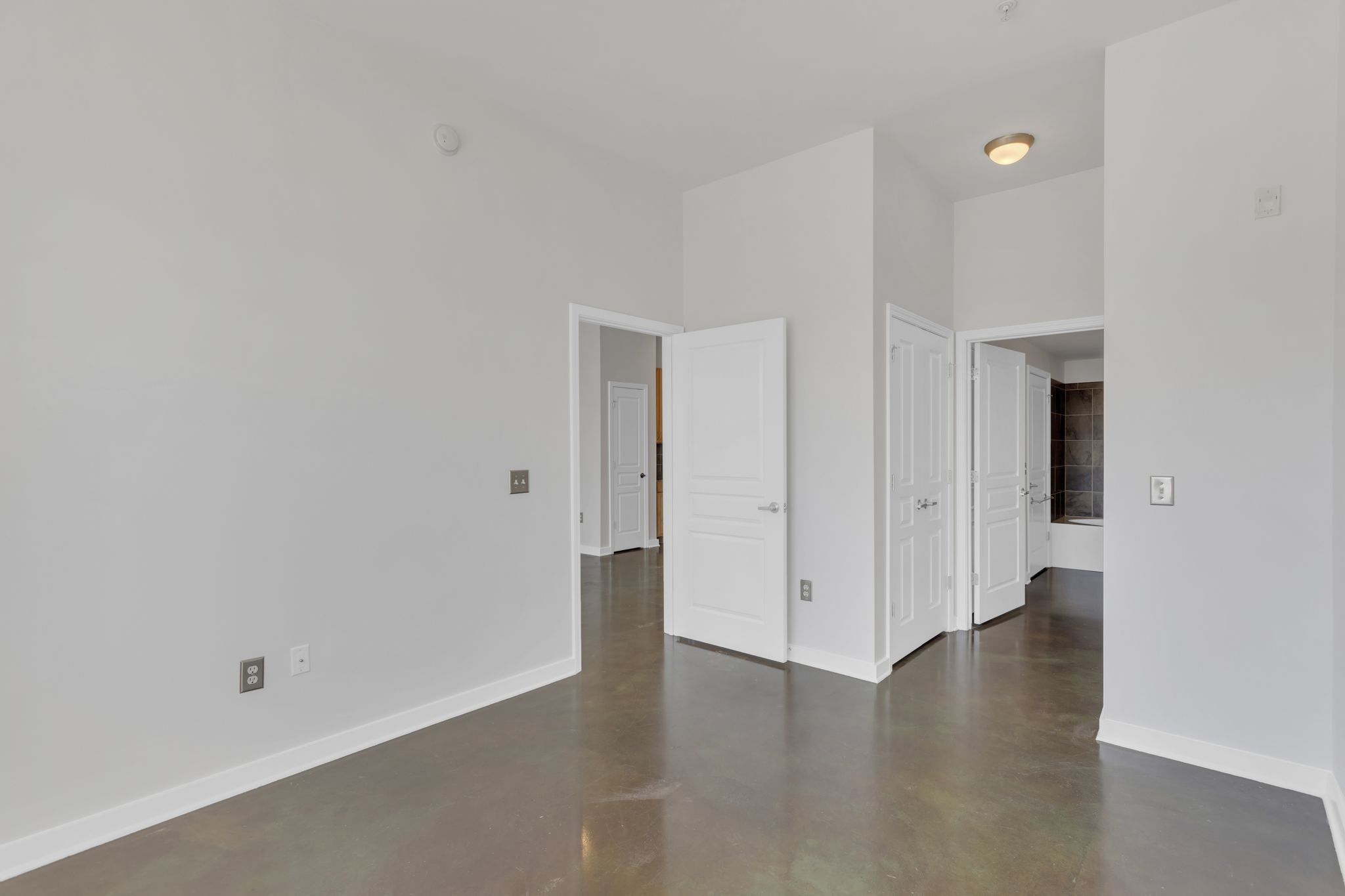 3000 Vanderbilt Pl Property Photo 21