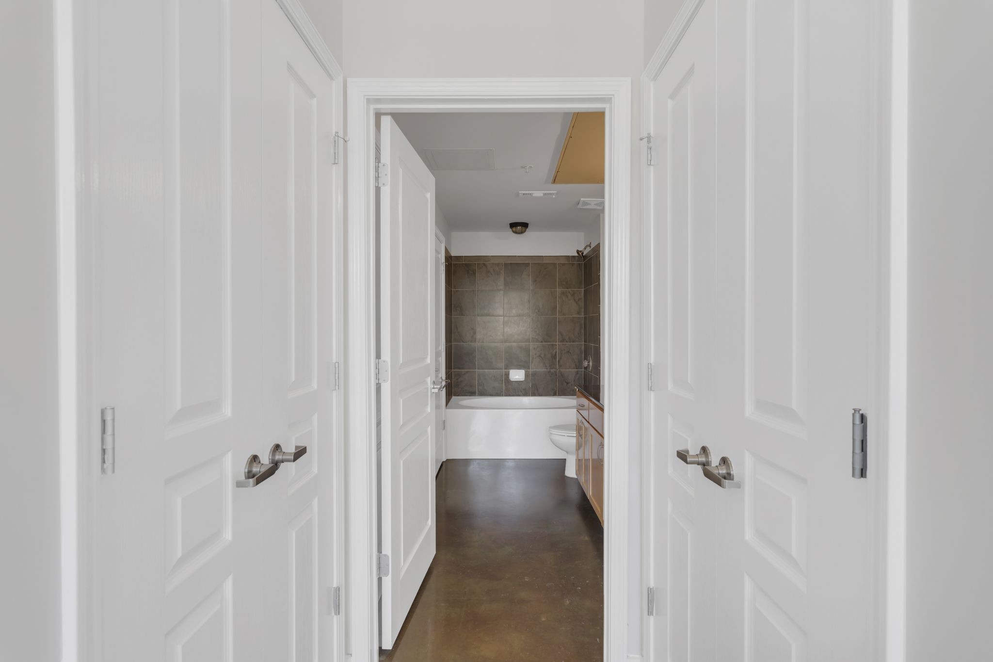 3000 Vanderbilt Pl Property Photo 22