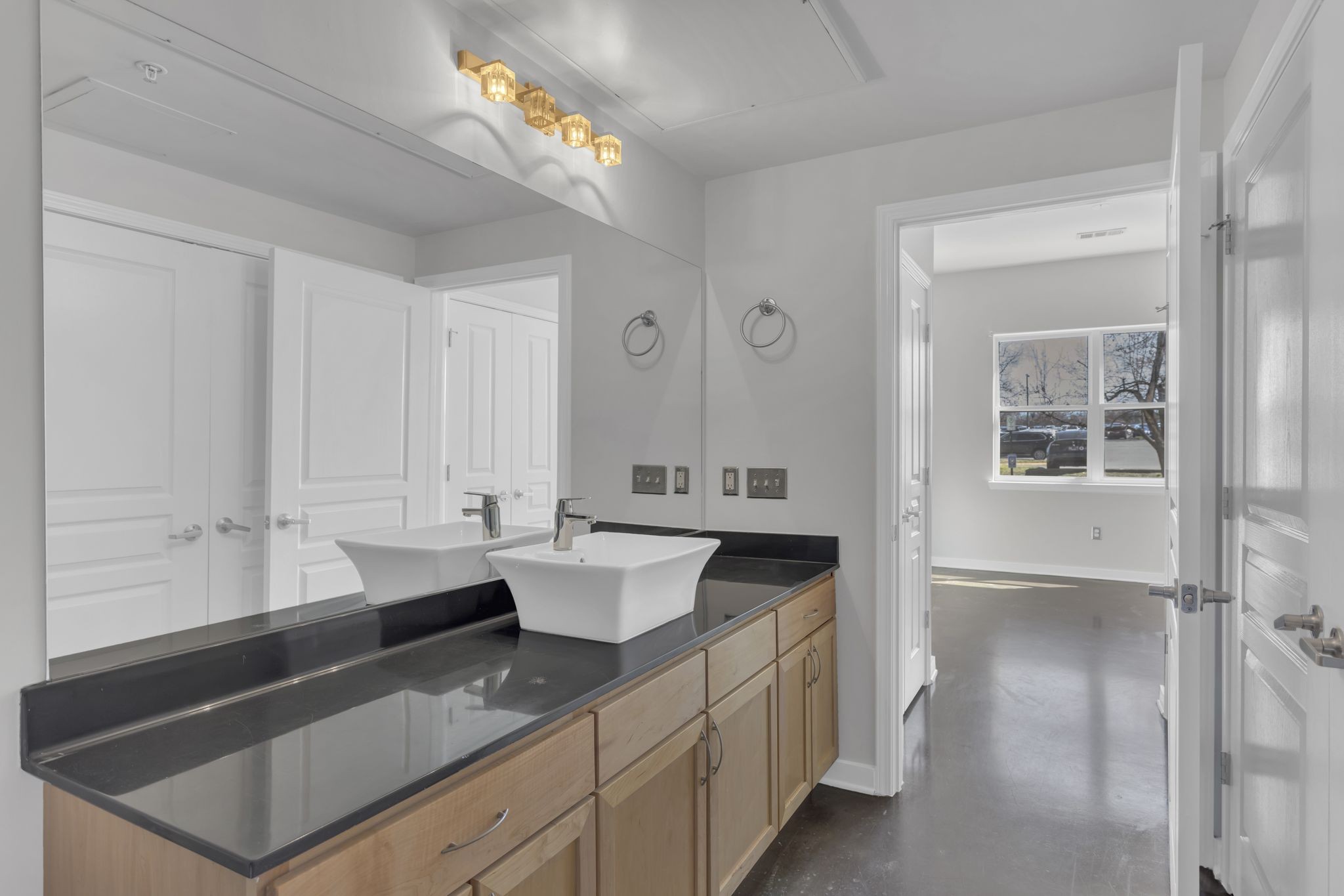 3000 Vanderbilt Pl Property Photo 24