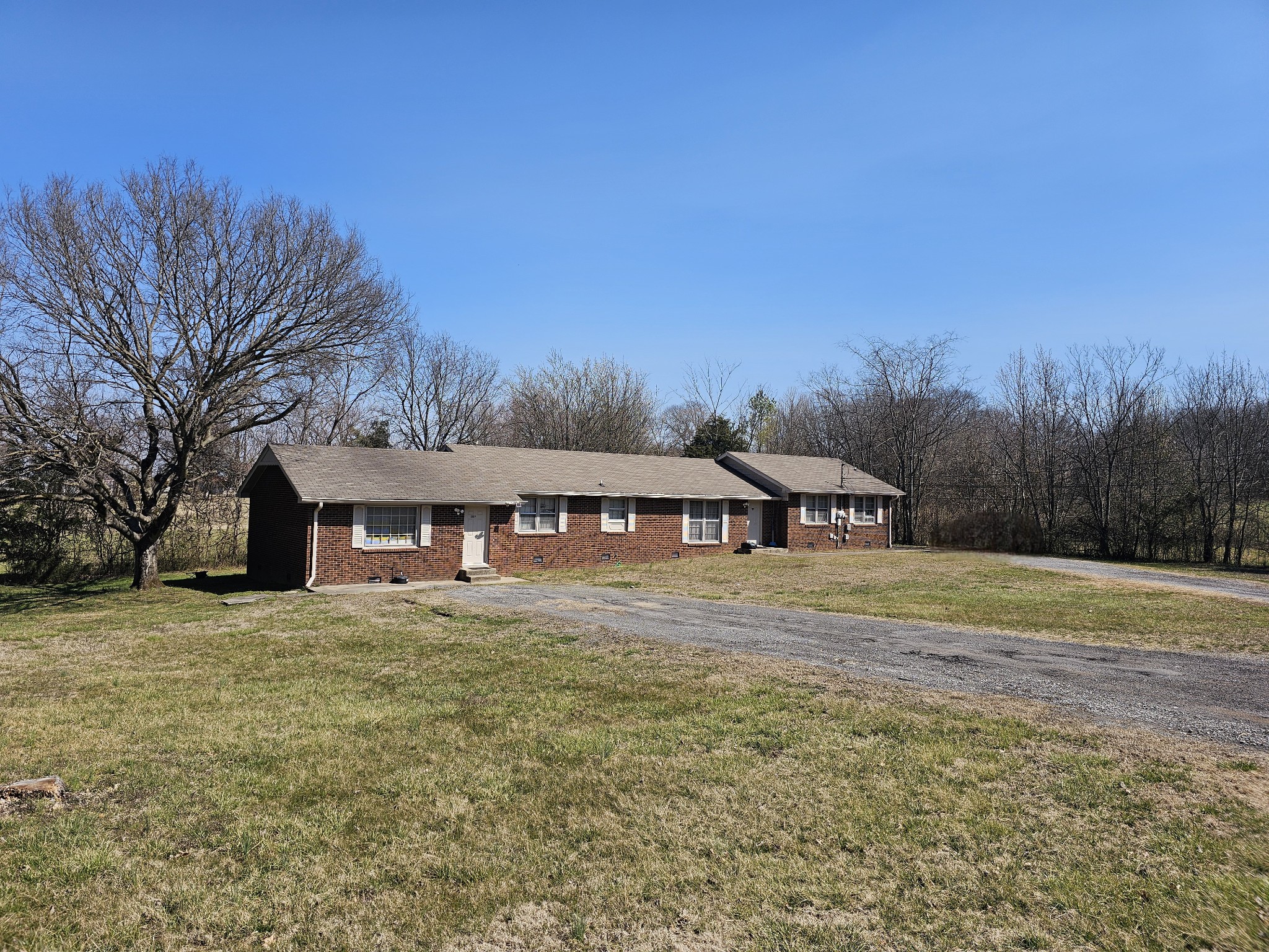 1823 Murfreesboro Rd Property Photo 1