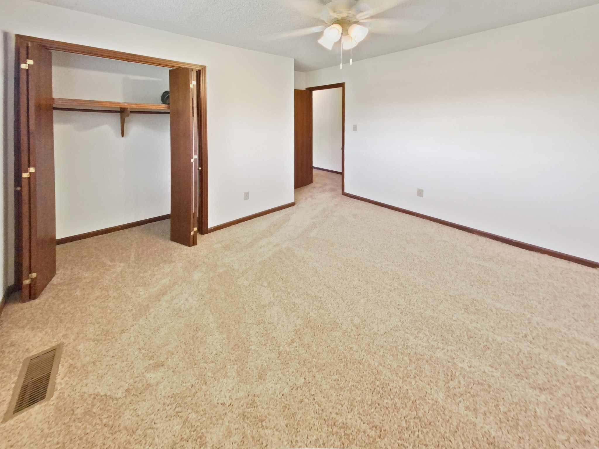 1823 Murfreesboro Rd Property Photo 5