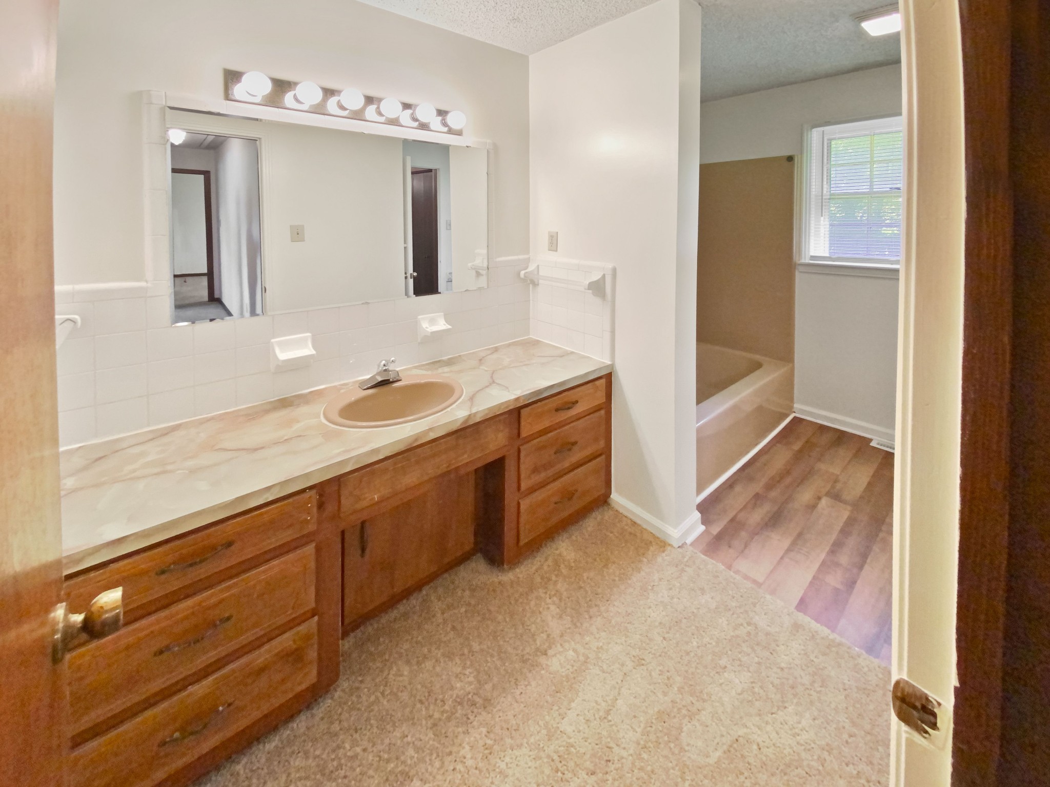 1823 Murfreesboro Rd Property Photo 10