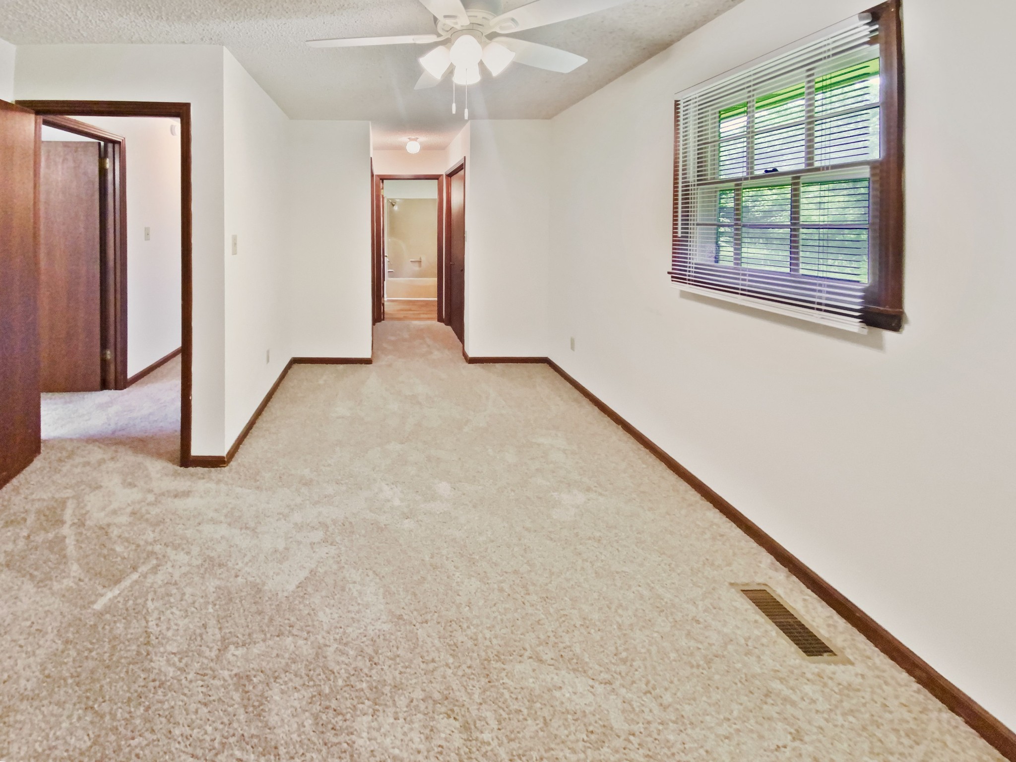 1823 Murfreesboro Rd Property Photo 12