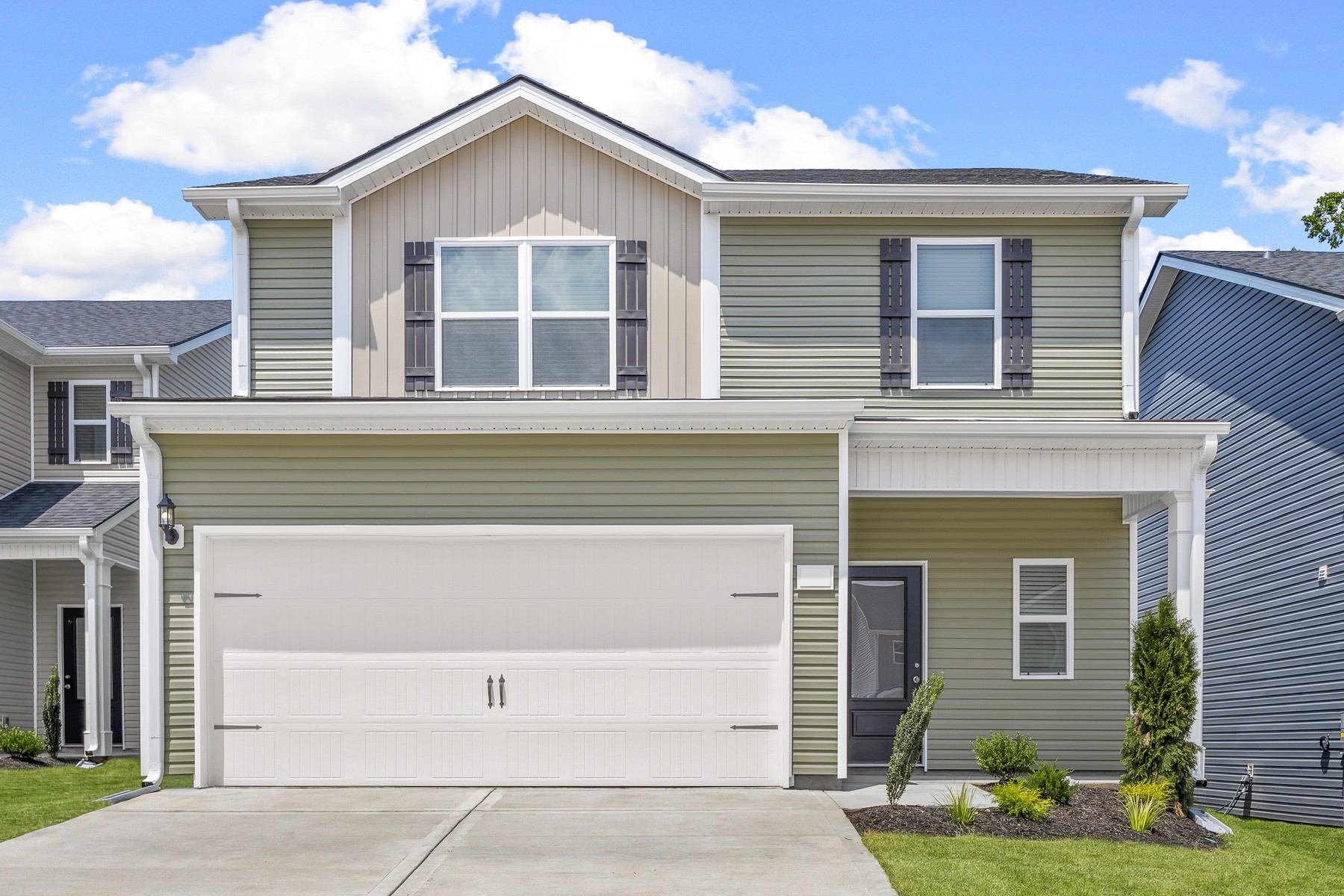 2048 Lala Loop Property Photo 1