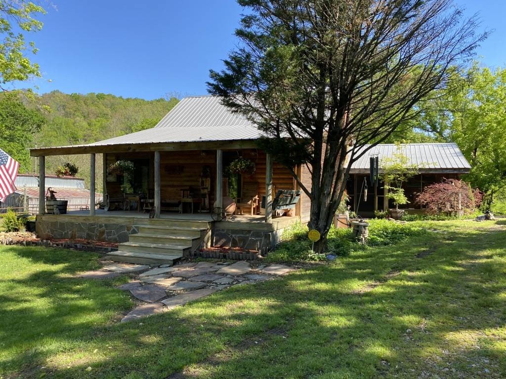 5245 Little Marrowbone Rd Property Photo 1
