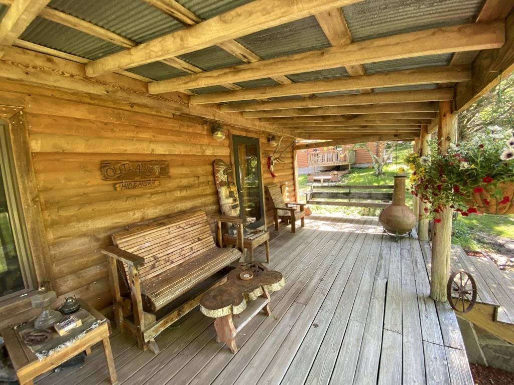 5245 Little Marrowbone Rd Property Photo 2